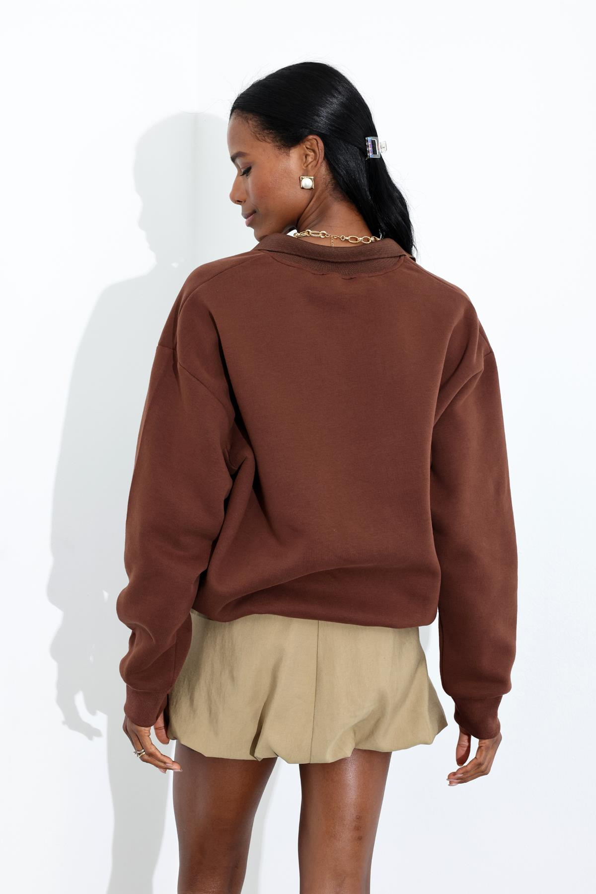 Kahverengi Polo Yaka Teddy Baskılı Sweatshirt 111042