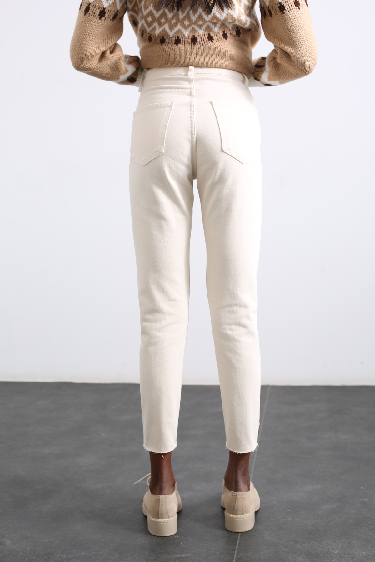 Kemik Kesik Paça Mom Jean 6150
