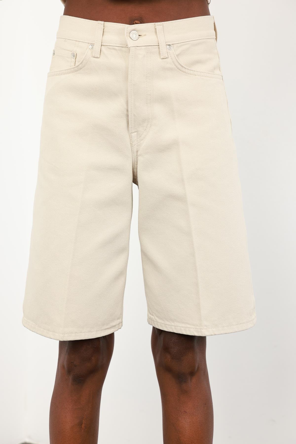 Kemik Yumuşak Denim Bermuda 