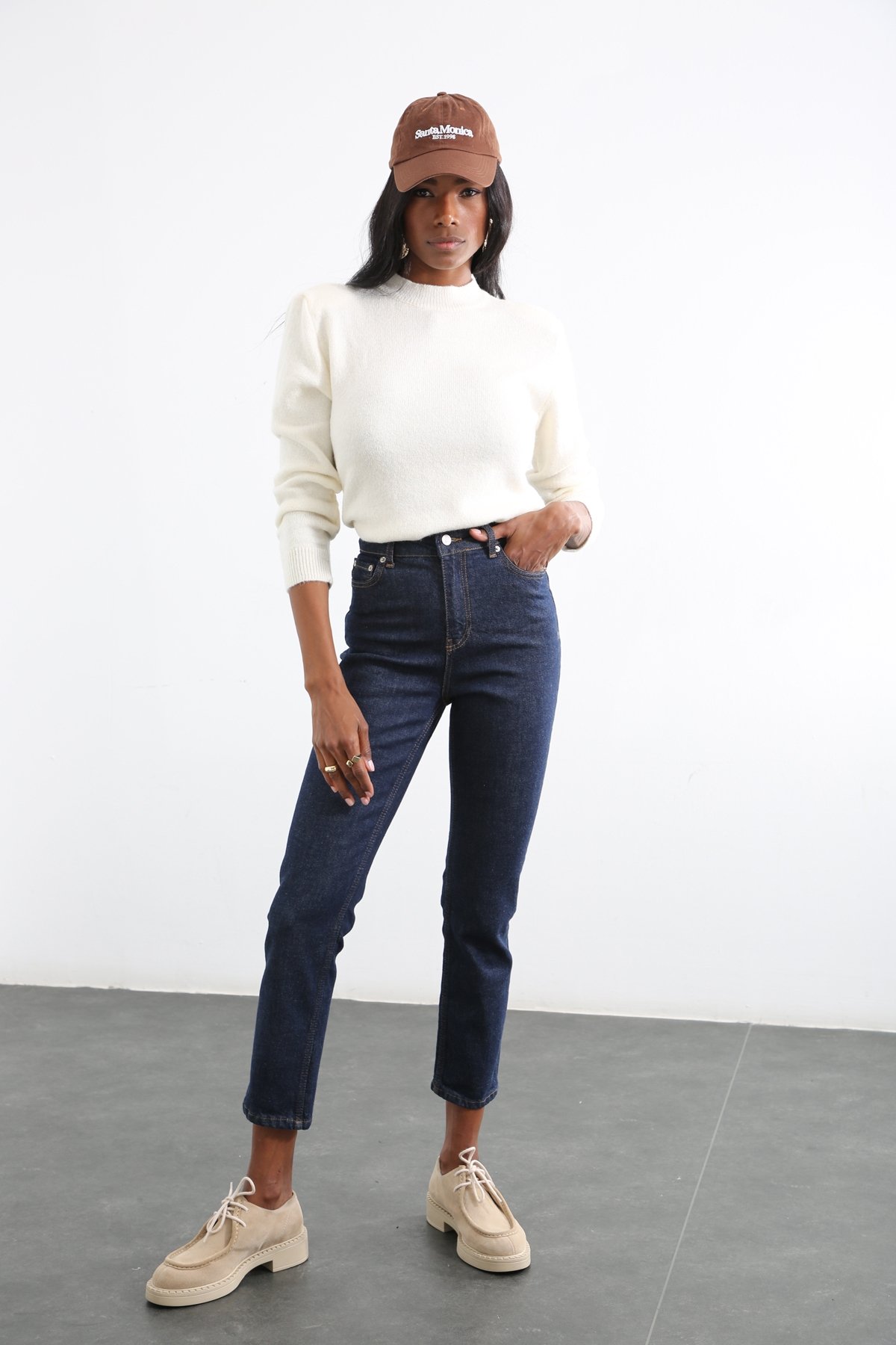 Koyu Lacivert Yüksek Bel Mom Fit Jean 209