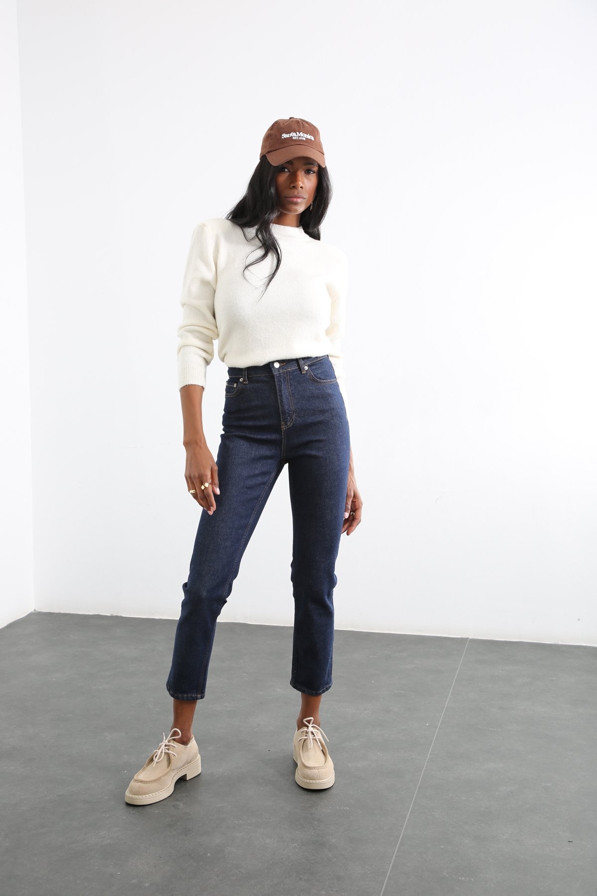 Koyu Lacivert Yüksek Bel Mom Fit Jean 209
