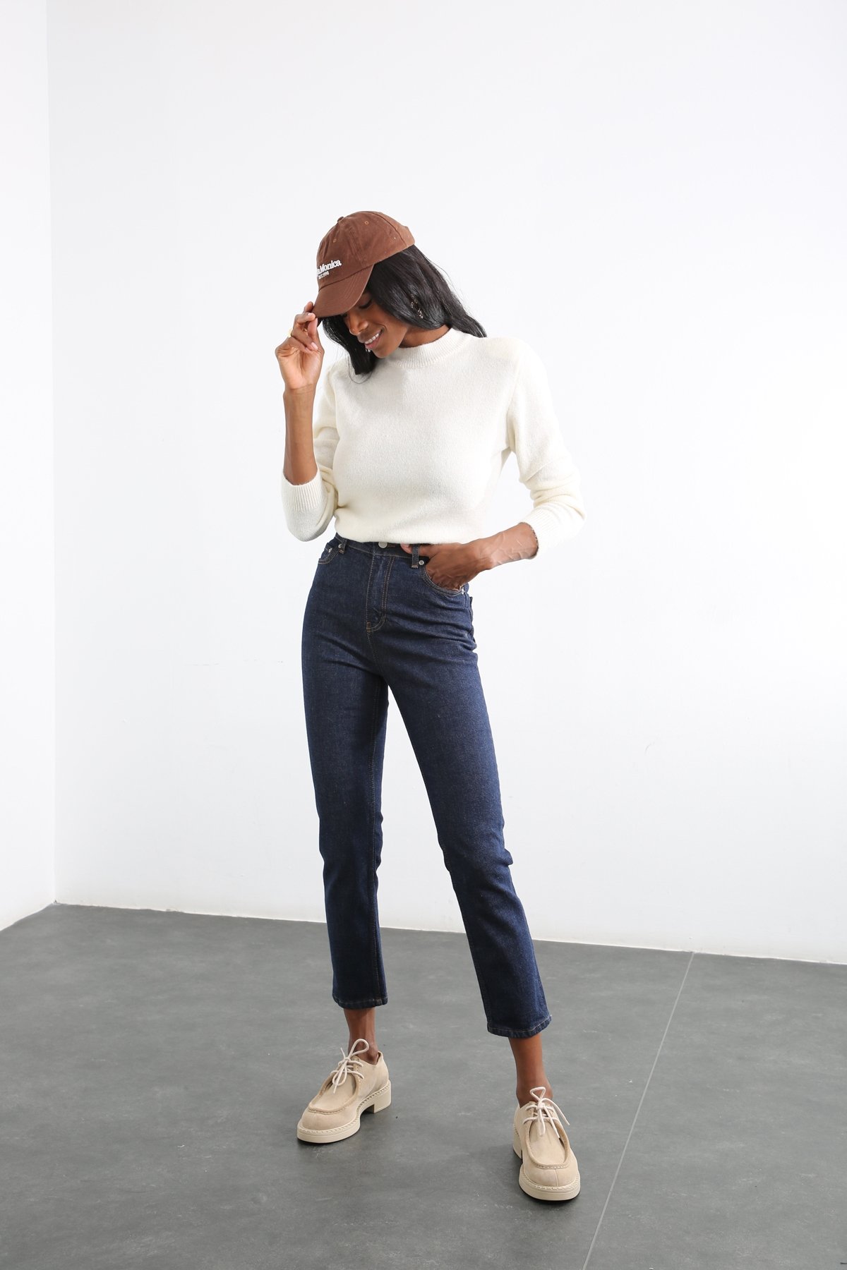 Koyu Lacivert Yüksek Bel Mom Fit Jean 209