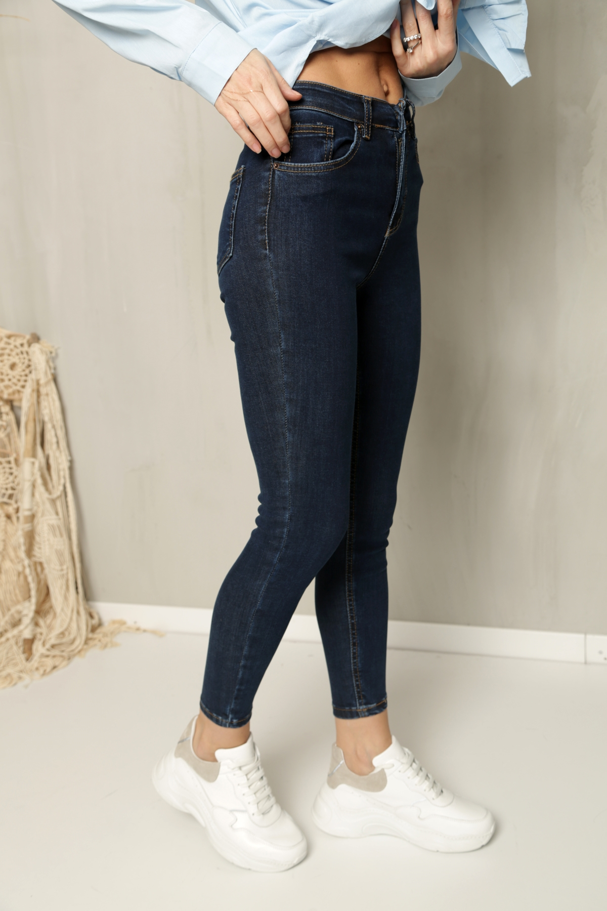 Koyu Lacivert Yüksek Bel Toparlayan Slim Fit Jean 