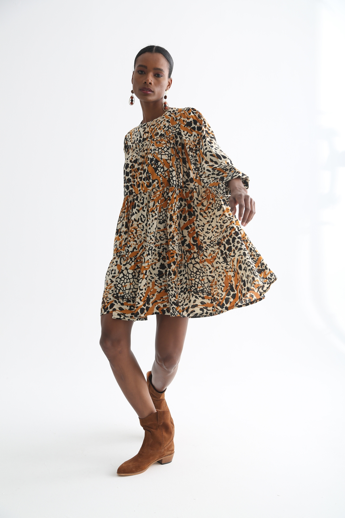 Krem Katlı Mini Oversize Elbise 0122