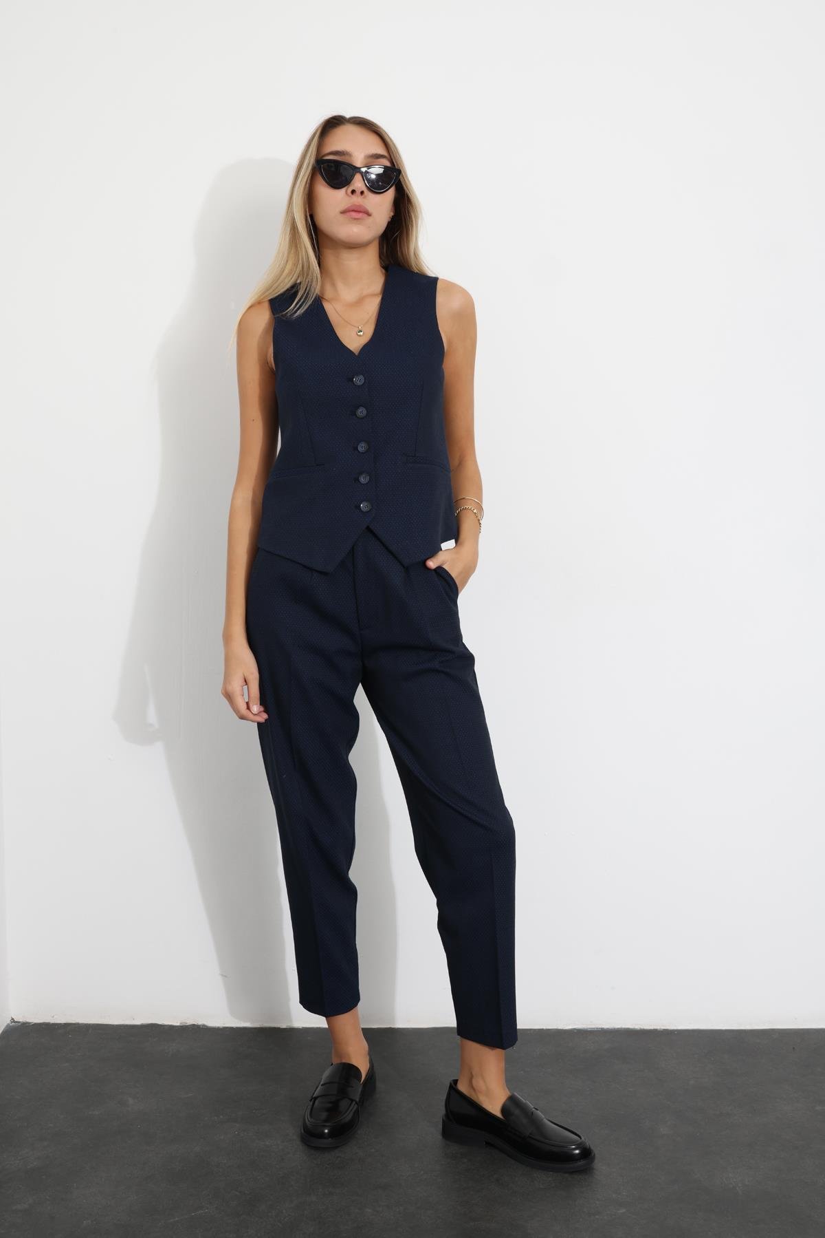 Lacivert Desenli Klasik Yelek Pantolon Takım 5044