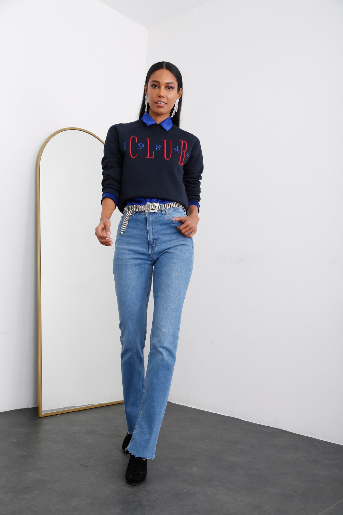 Lacivert Nakışlı Şardonlu Sweatshirt 