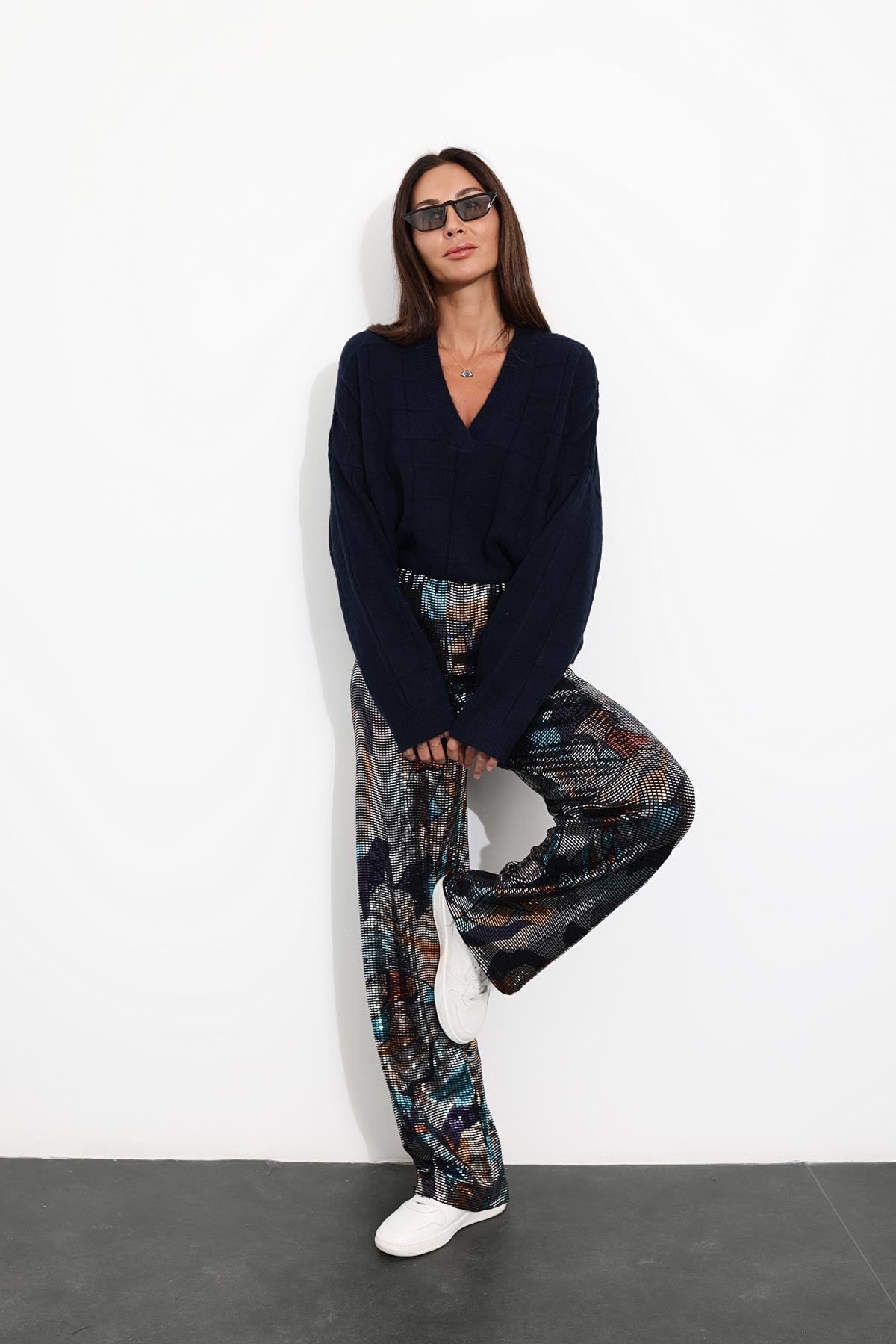 Lacivert V Yaka Oversize Kazak 231028