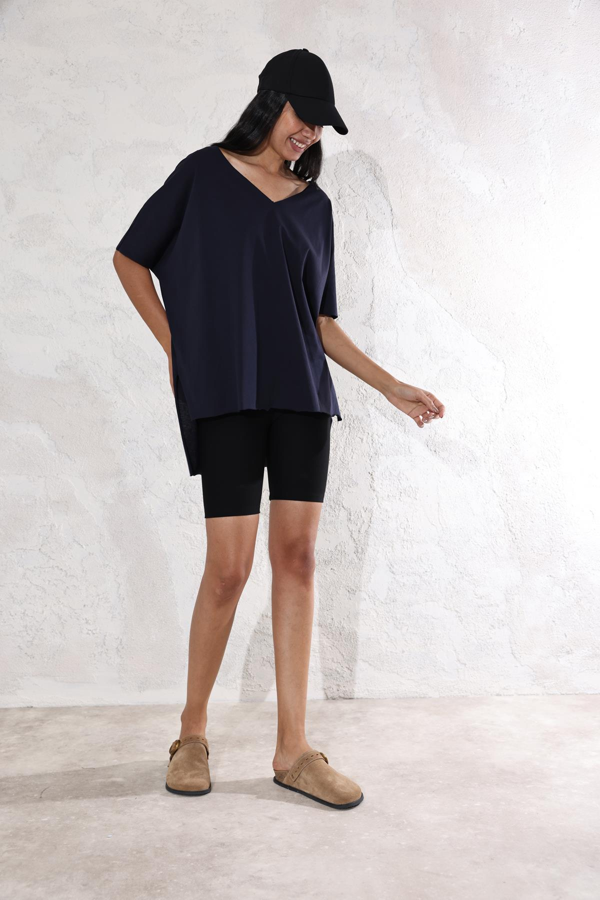 Lacivert V Yaka Oversize Tişört 0294
