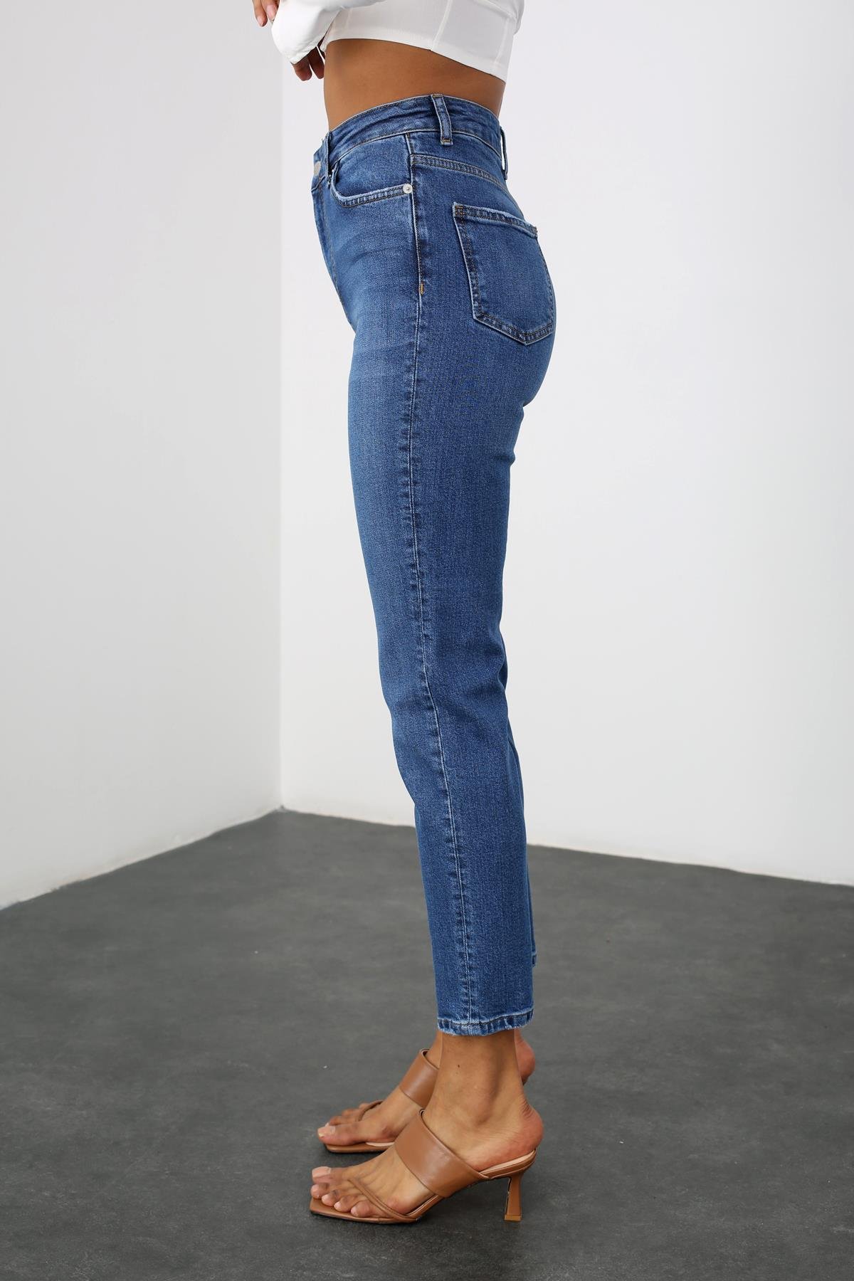 Lacivert Yüksek Bel Mom Fit Jean 