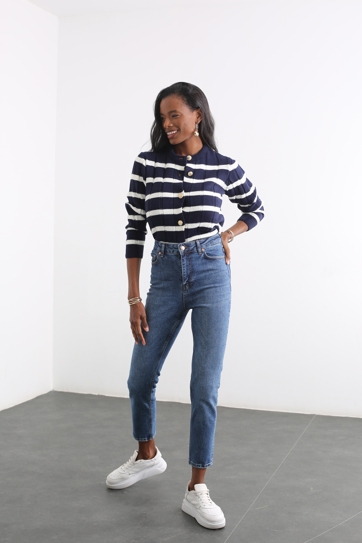 Lacivert Yüksek Bel Mom Fit Jean 2701