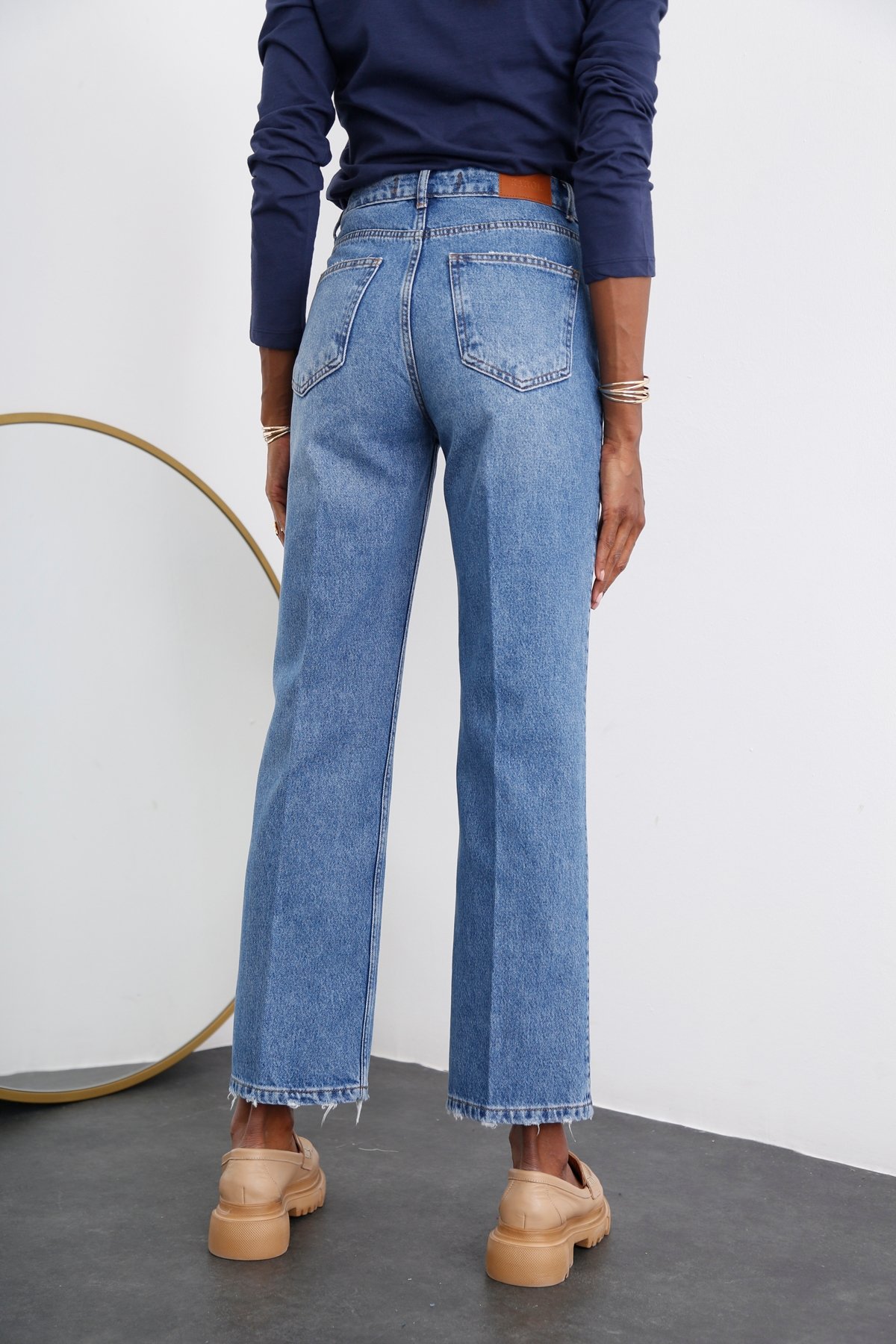 Mavi Bel Detaylı Straight Fit Jean 21425