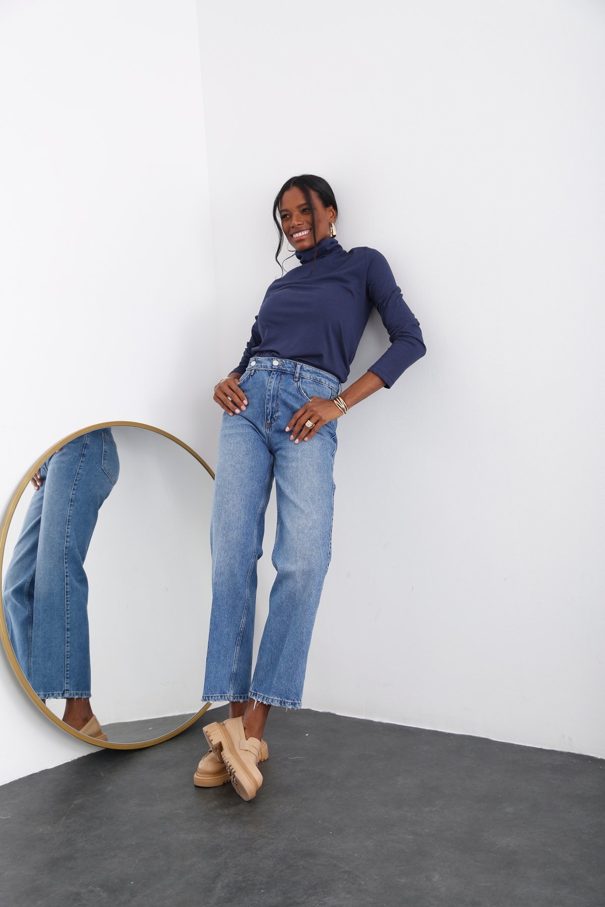 Mavi Bel Detaylı Straight Fit Jean 21425