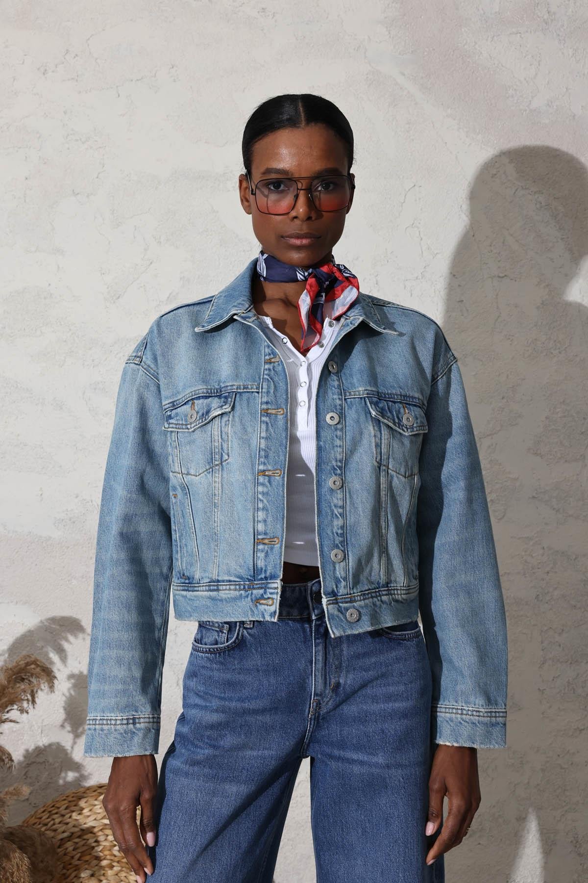Mavi Kapak Cepli Denim Ceket 