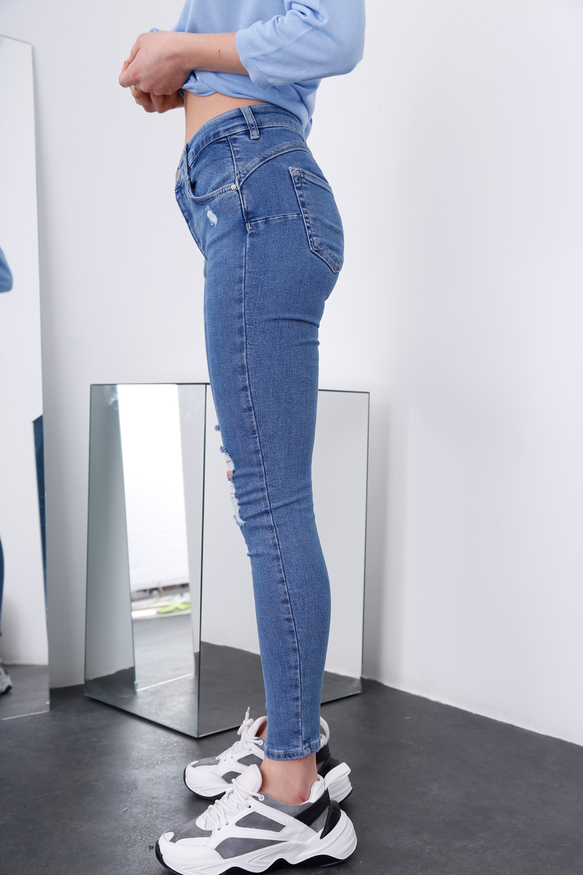 Mavi Orta Bel Extra Push Up Jean 