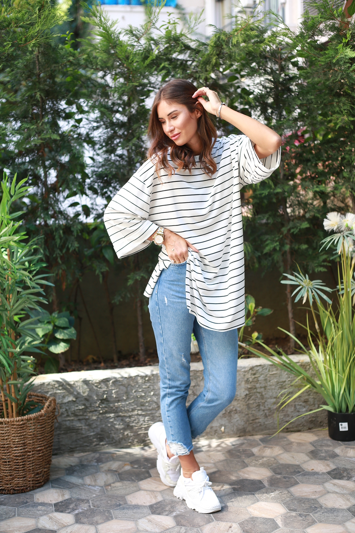 Mavi Paçası Yırtıklı Slim Fit Kot Pantolon
