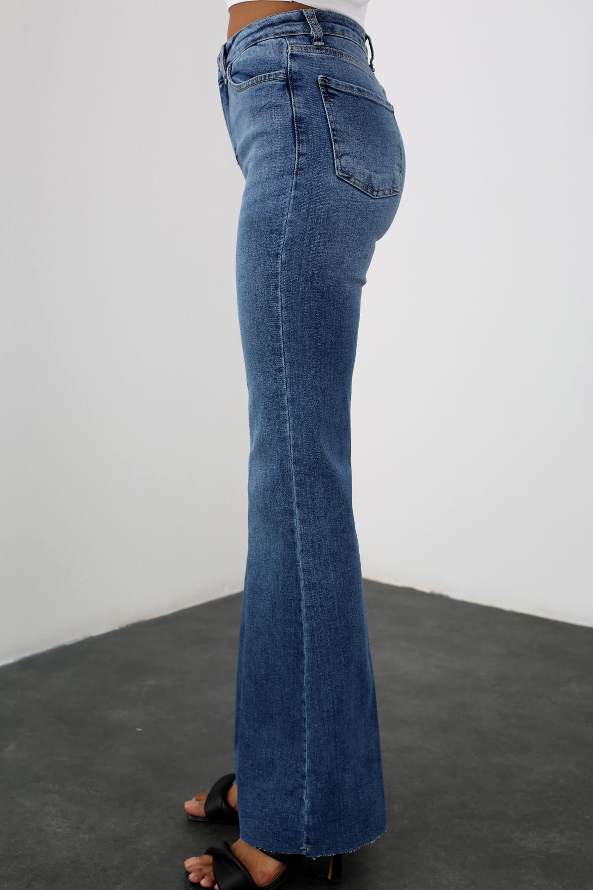 Mavi Ultra Yüksek Bel Kesik Paça Jean 228124