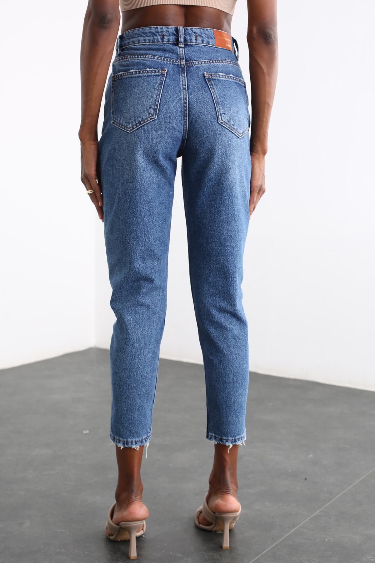 Mavi Yüksek Bel Mom Jean Pantolon 22401