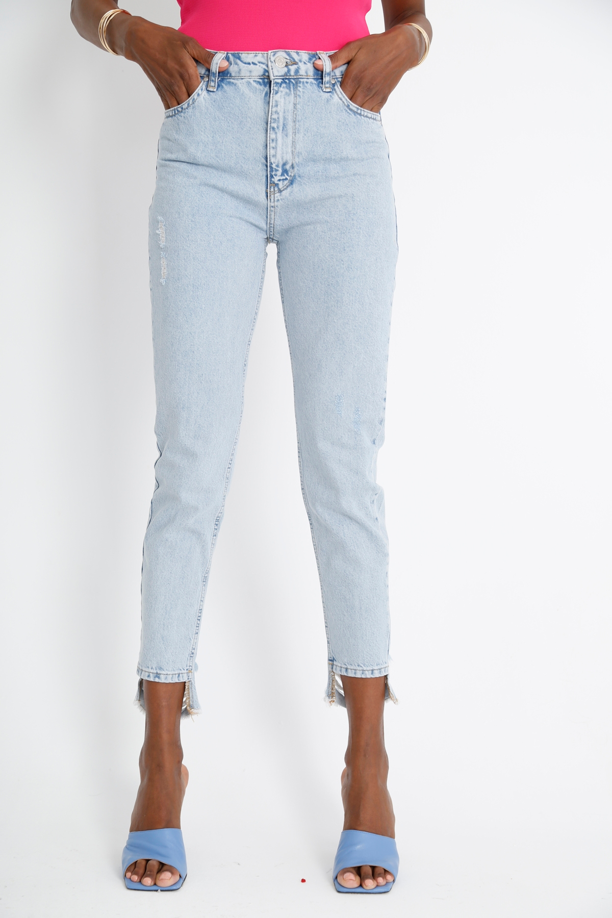 Mavi Yüksek Bel Paça Detaylı Mom Jean 270004