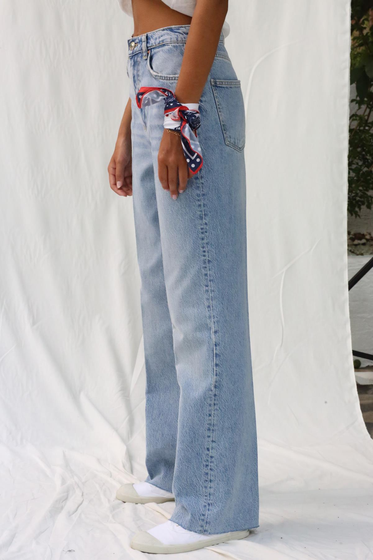 Mavi Yüksek Bel Straight Fit Jean 
