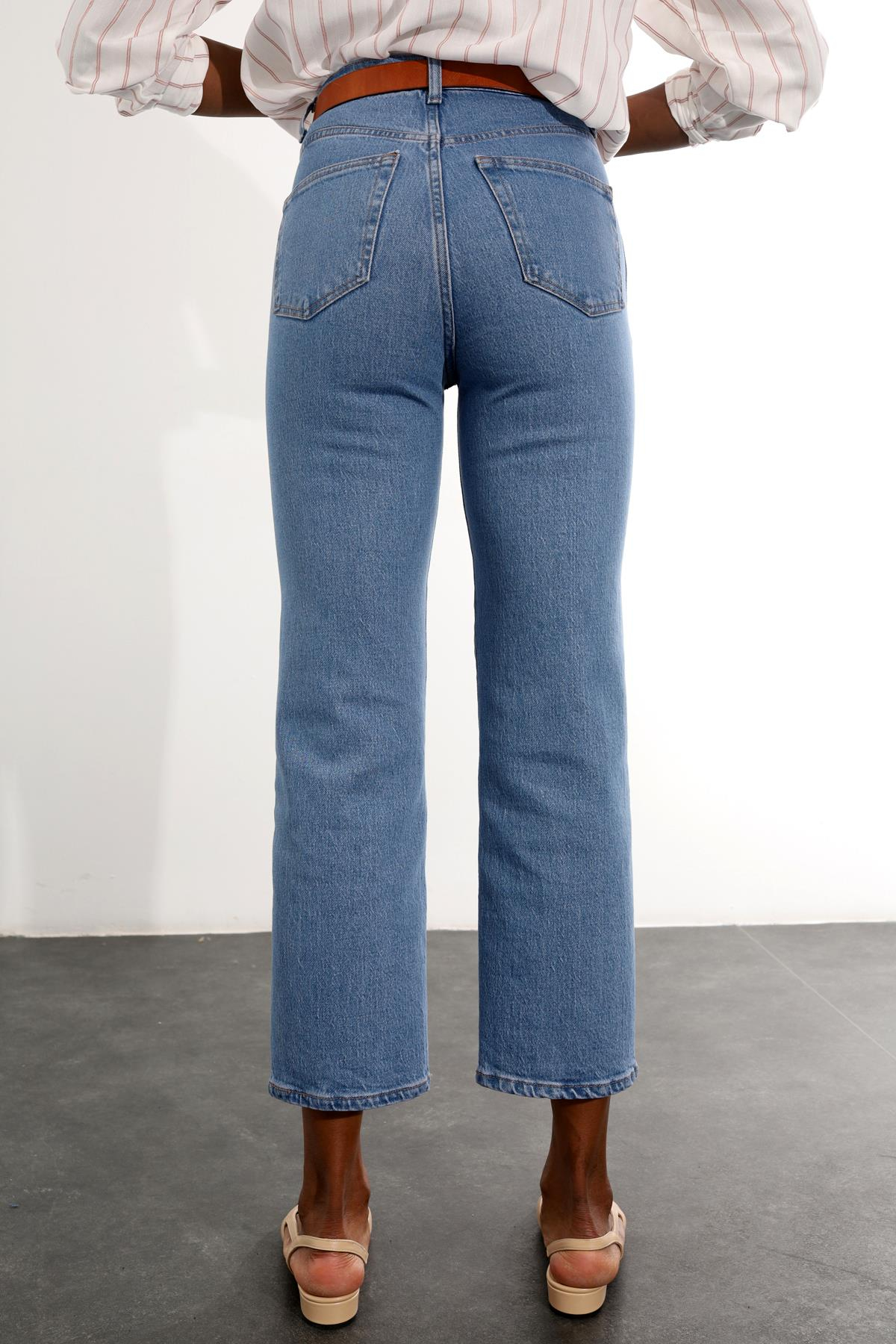 Mavi Yüksek Bel Straight Fit Jean 