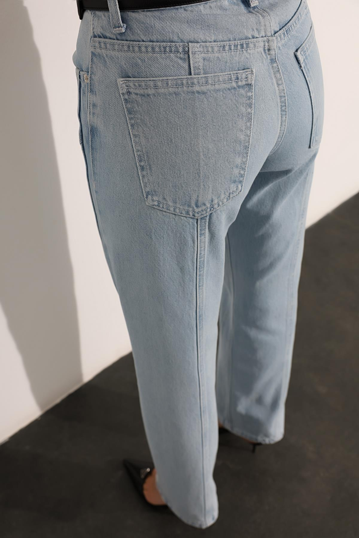 Mavi Yüksek Bel Straight Fit Jean 