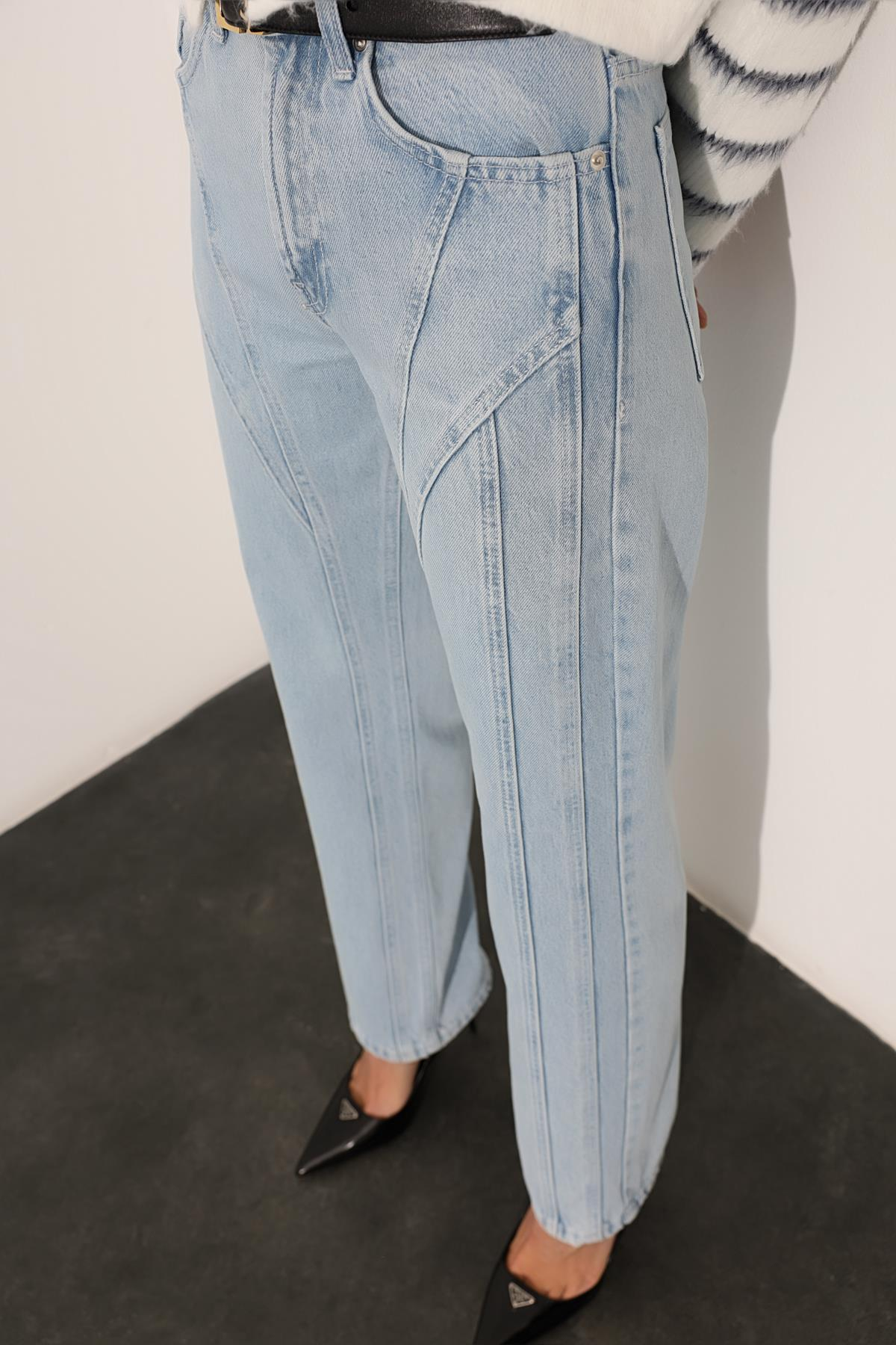 Mavi Yüksek Bel Straight Fit Jean 