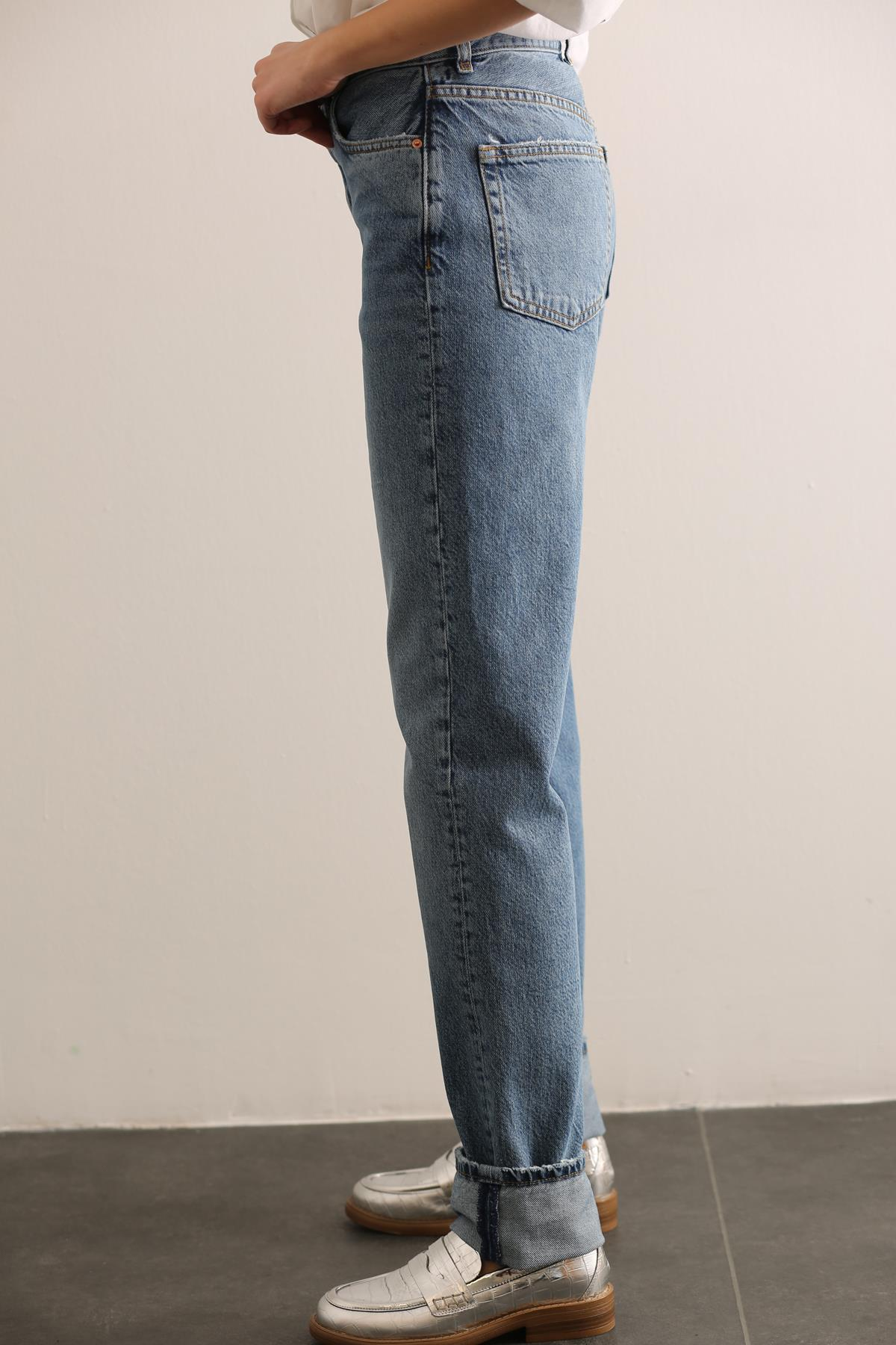 Mavi Yüksek Bel Straight Fit Jean 