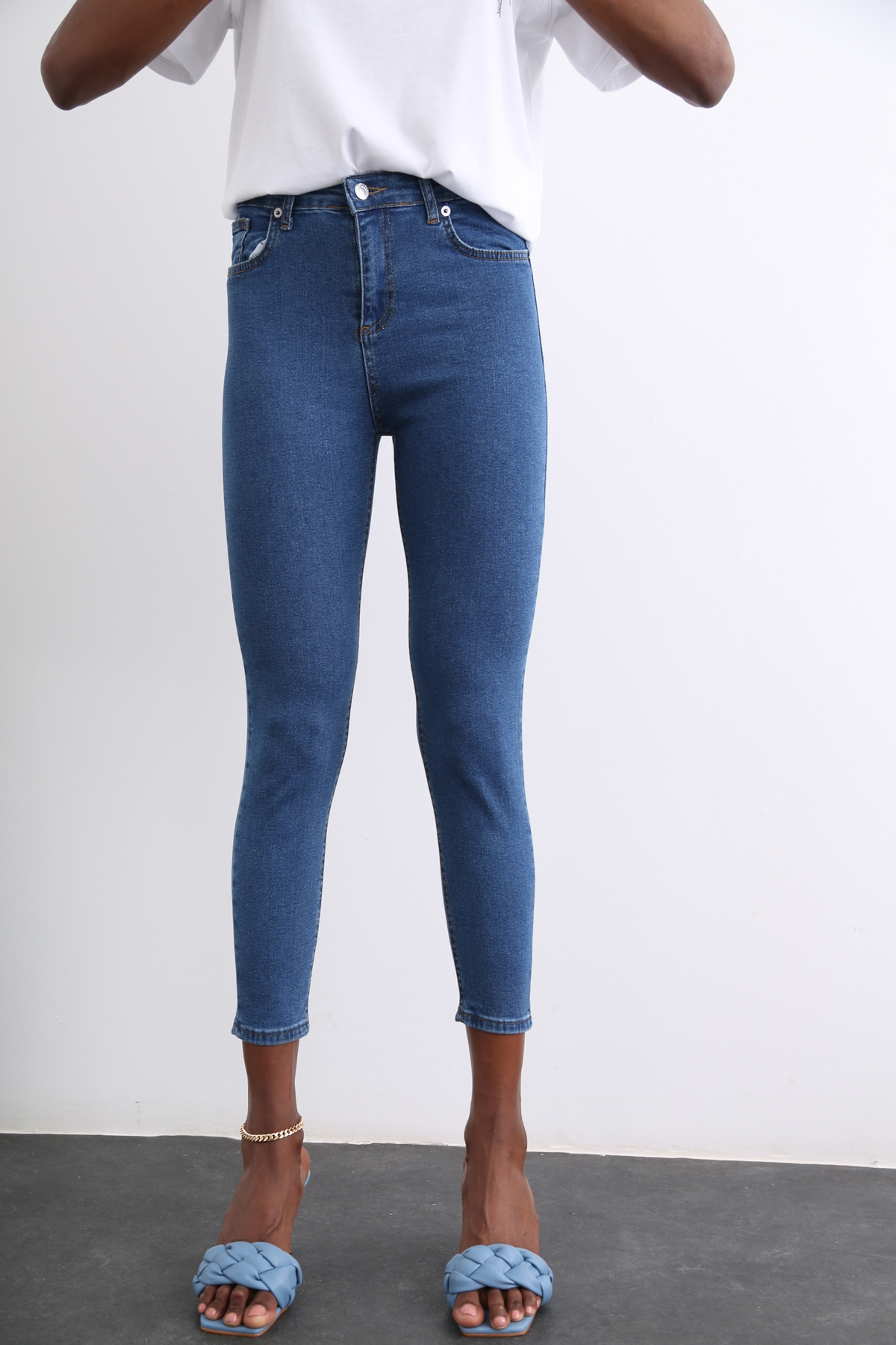 Mavi Yüksek Bel Toparlayan Slim Fit Jean 