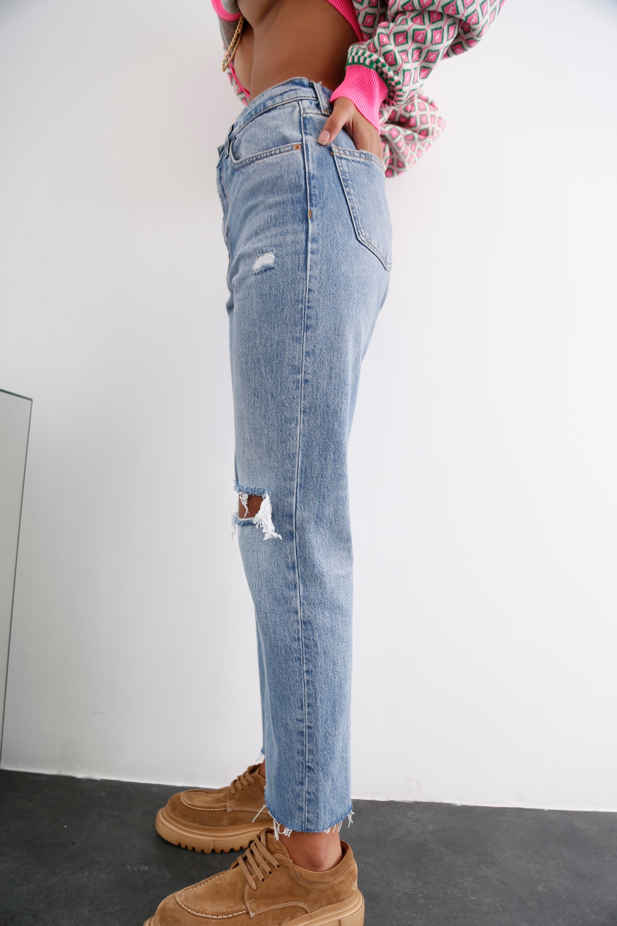 Mavi Yüksek Bel Yırtıklı Boyfit Jean 