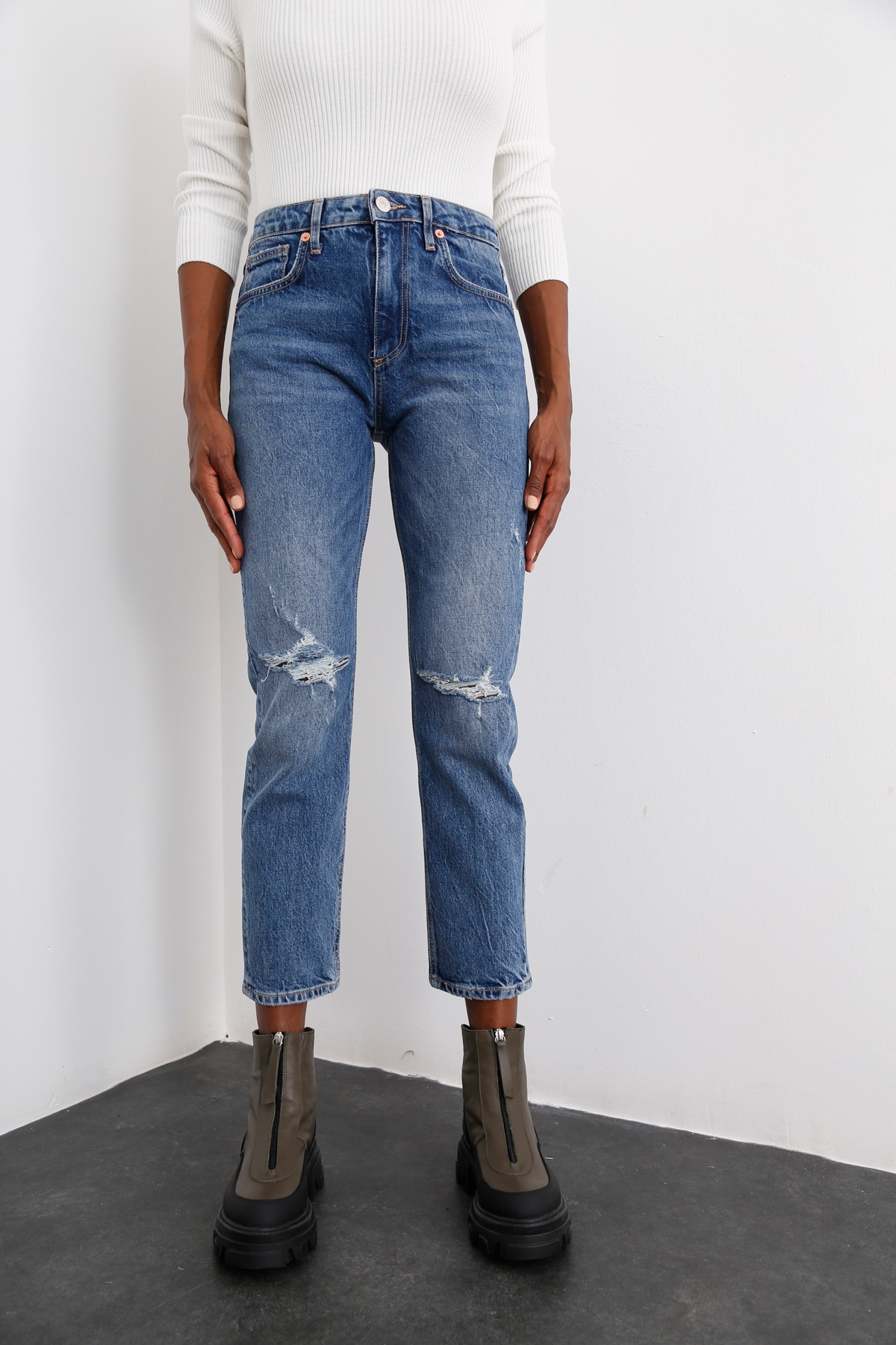 Mavi Yüksek Bel Yırtıklı Boyfriend Jean 