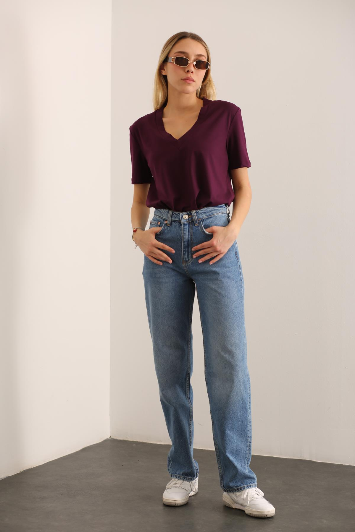 Mürdüm V Yaka Basic Tshirt 