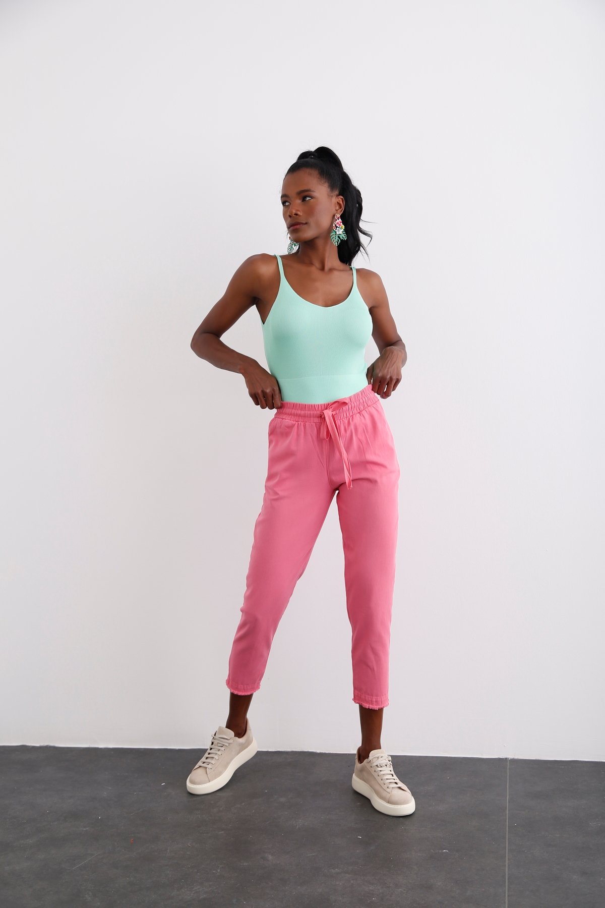 Pembe Beli Lastikli Gabardin Pantolon 00104
