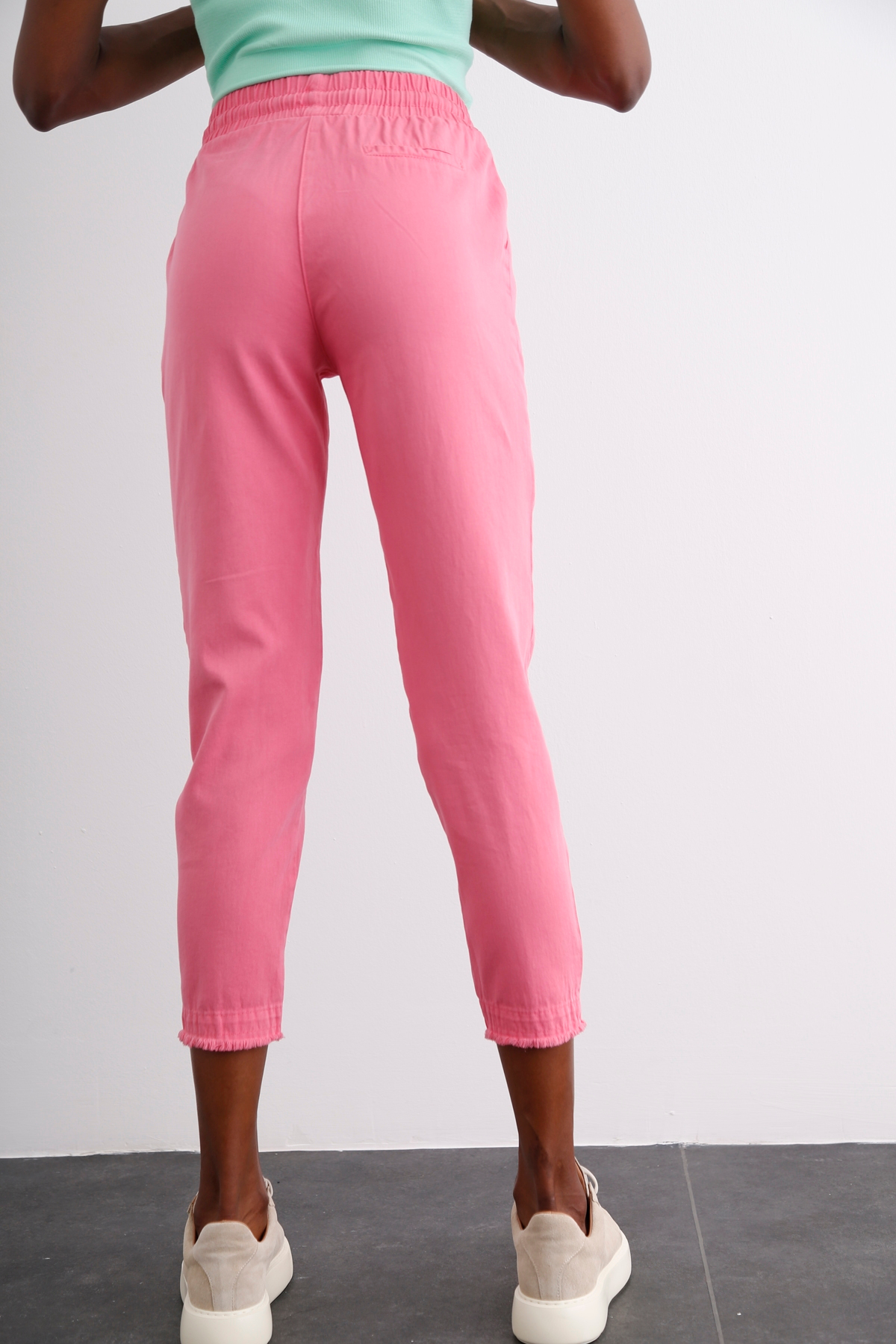 Pembe Beli Lastikli Gabardin Pantolon 00104