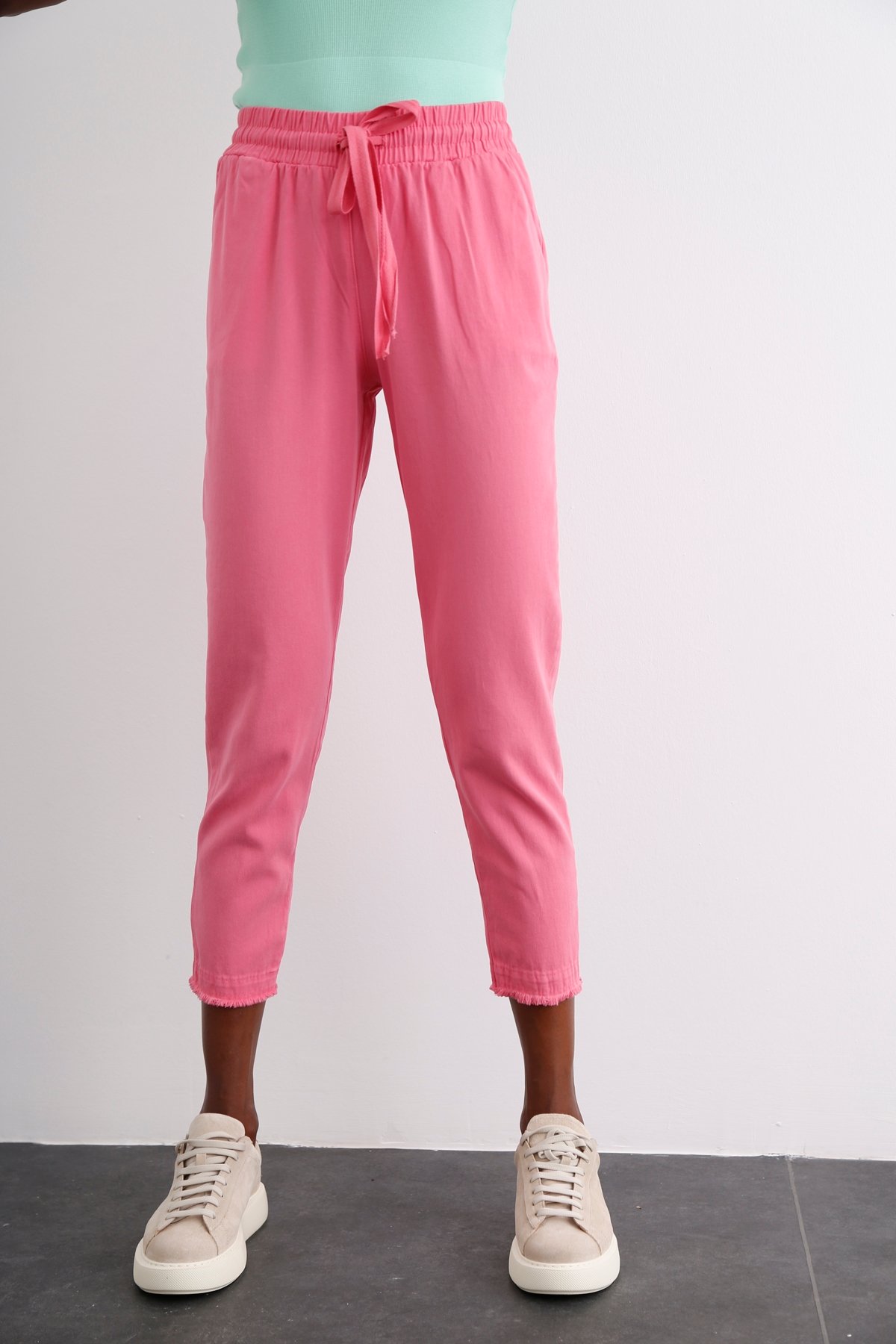 Pembe Beli Lastikli Gabardin Pantolon 00104