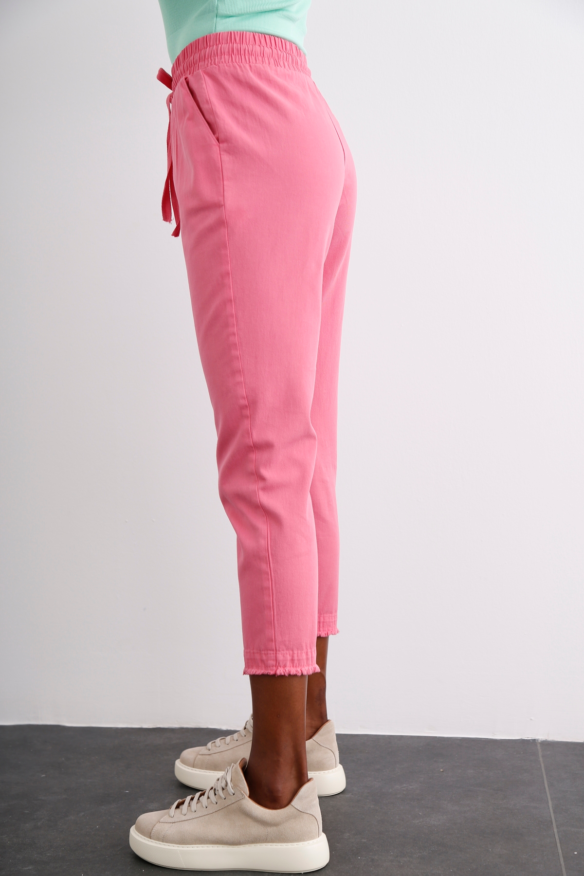Pembe Beli Lastikli Gabardin Pantolon 00104