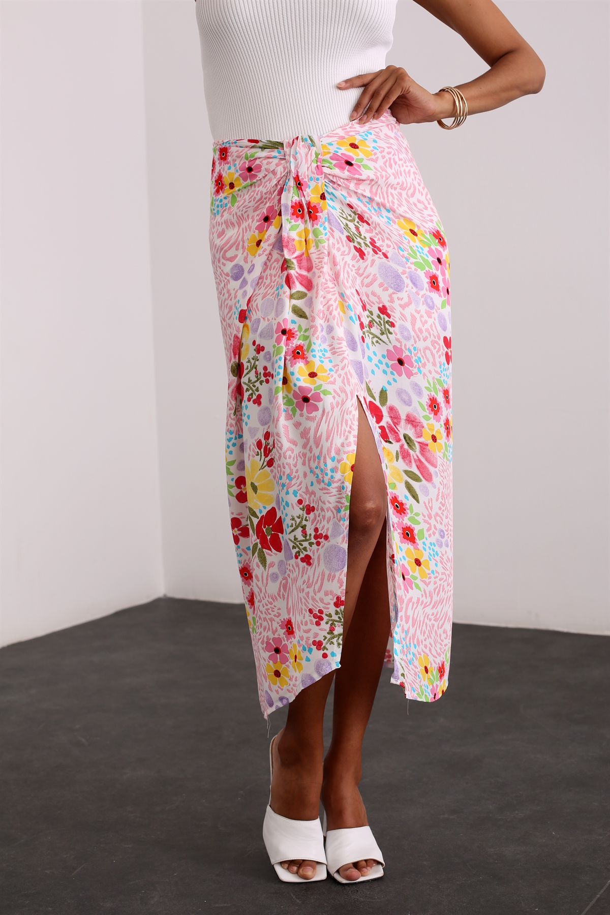 Pembe Çiçekli Midi Etek 13379