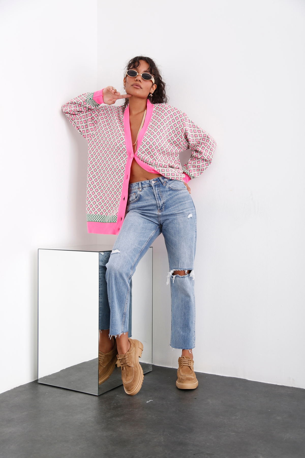 Pembe Desenli Vintage Hırka 012