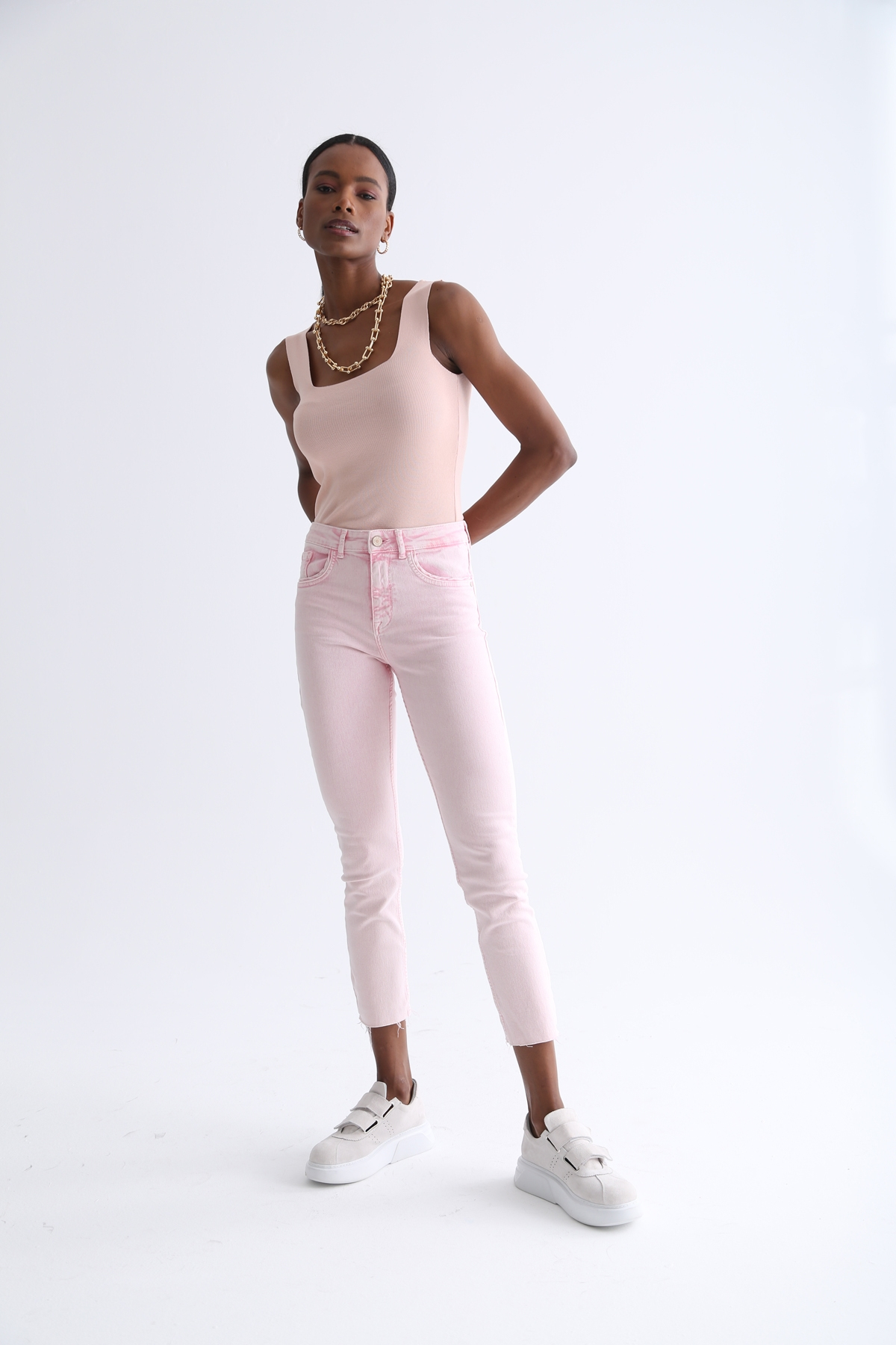 Pembe Yüksek Bel Kesik Paça Boyfit Jean 