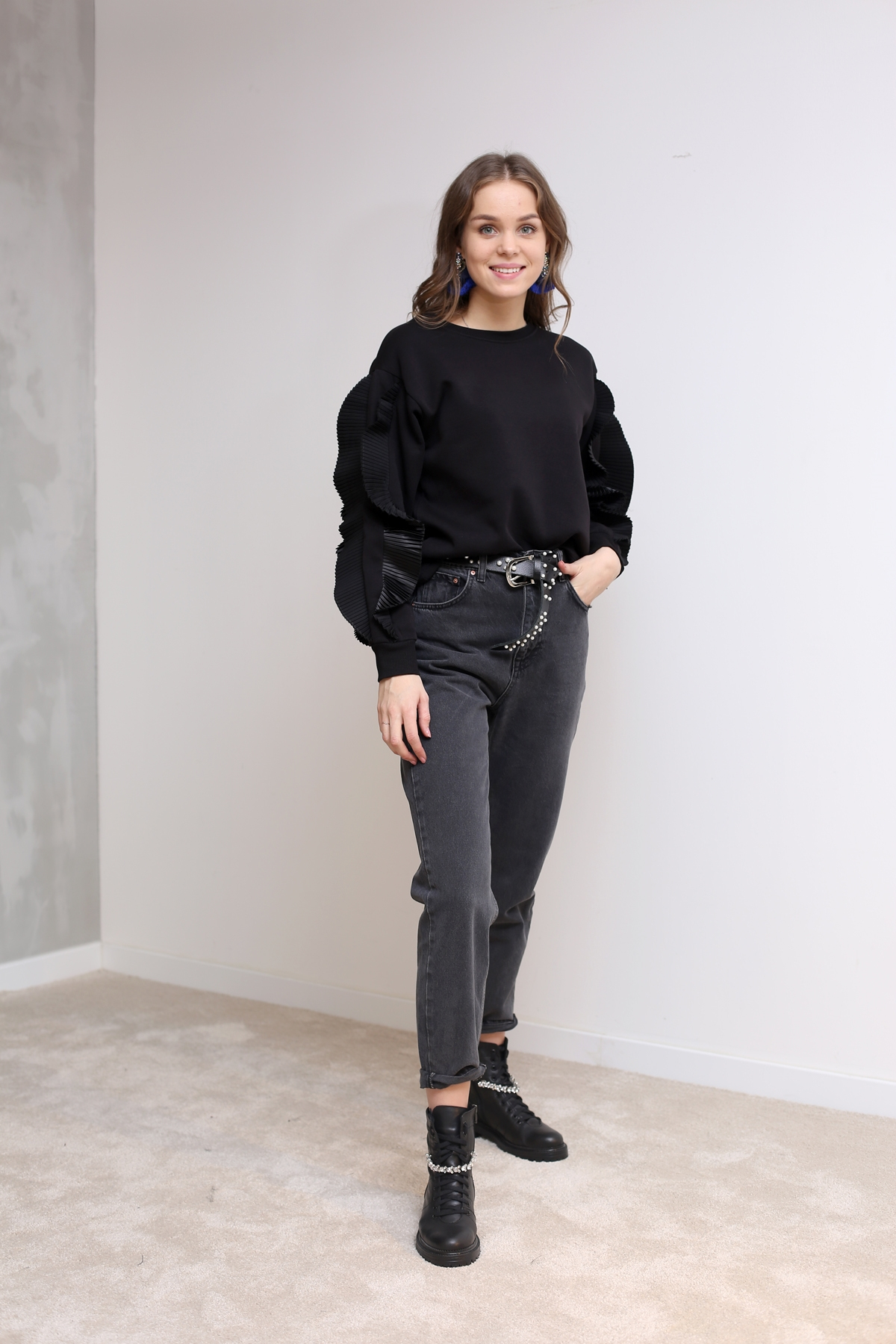 Siyah Akordiyon Kol Sweatshirt
