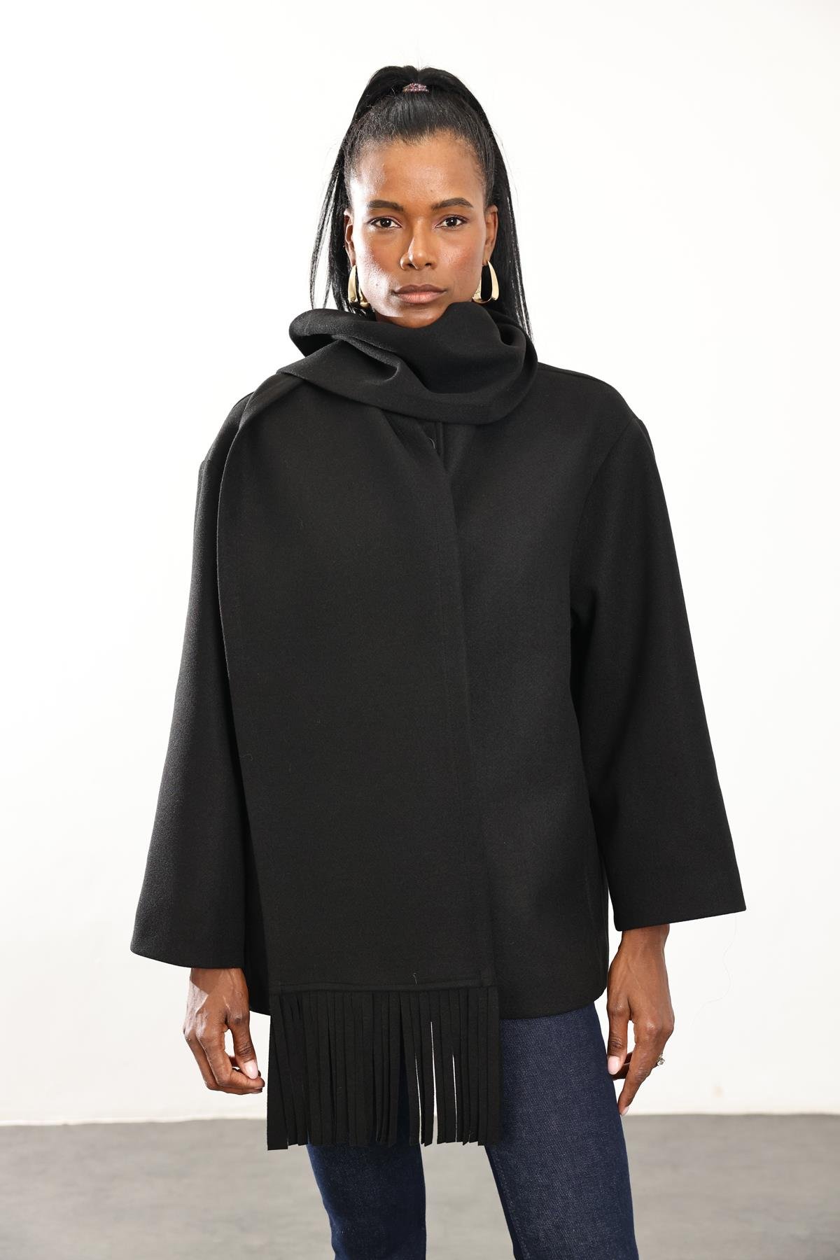 Siyah Atkılı Kaşe Mont D99800