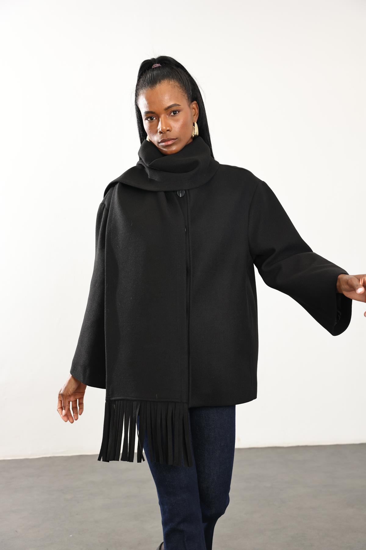 Siyah Atkılı Kaşe Mont D99800