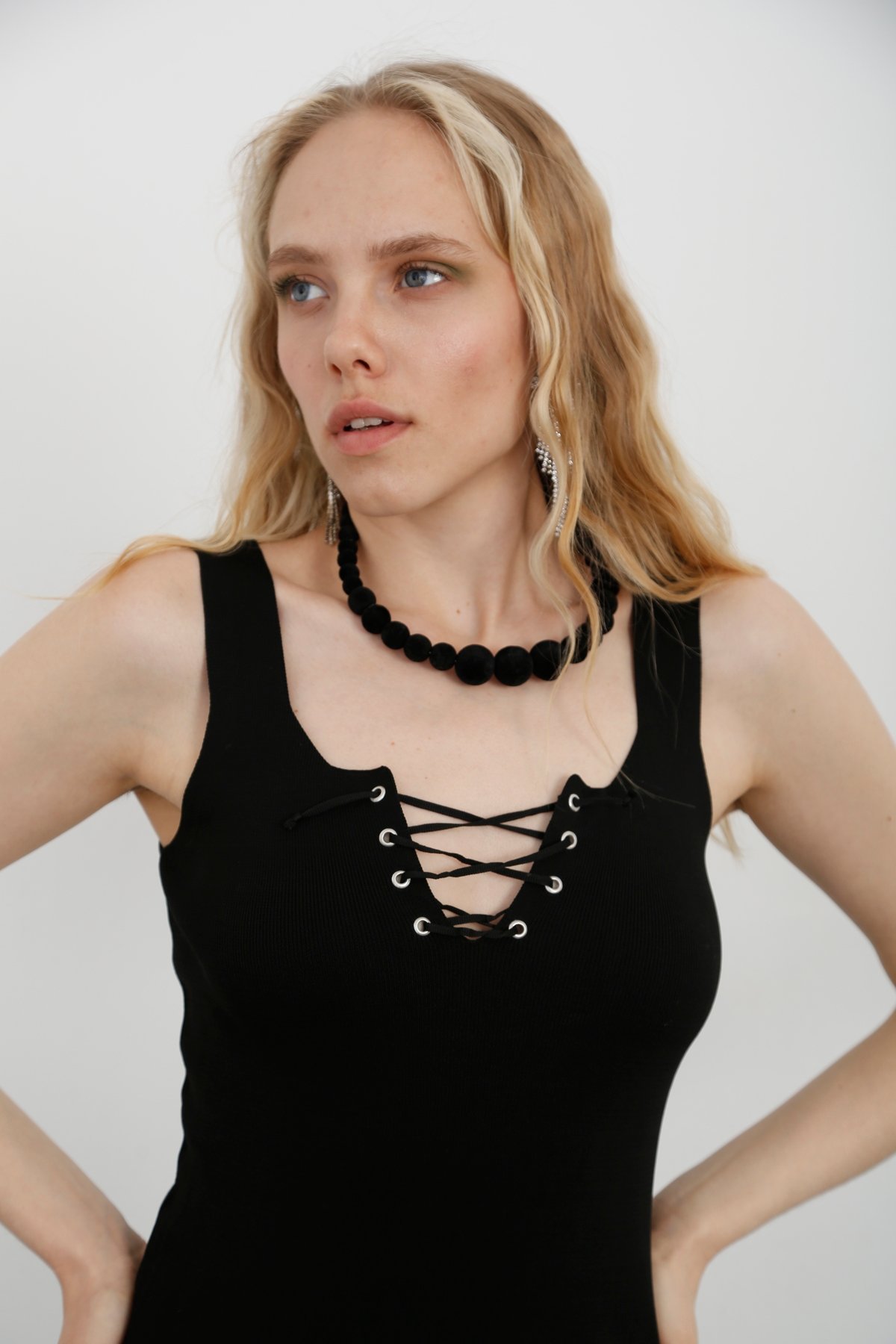 Siyah Bağcıklı Mini Triko Elbise 280030