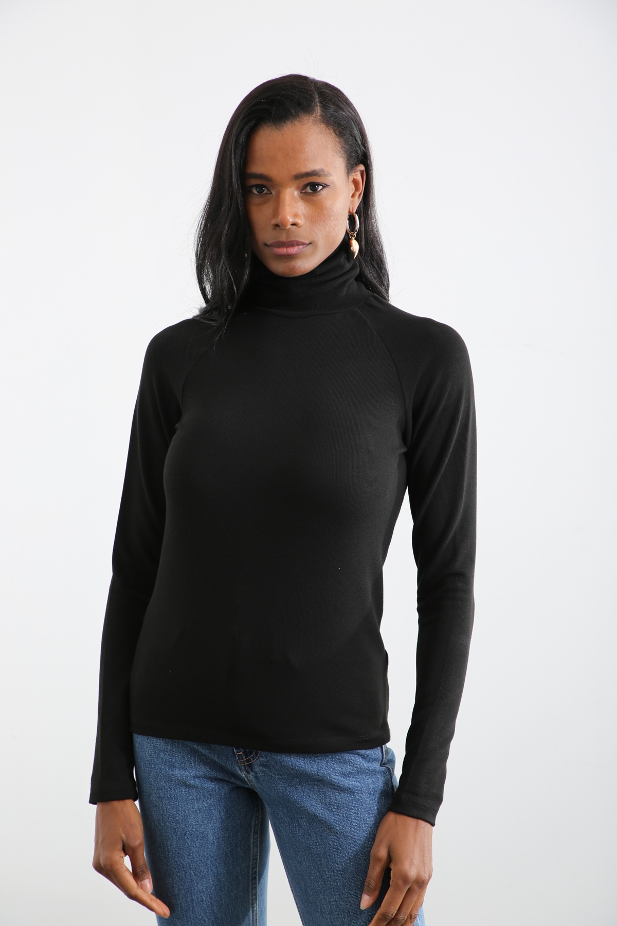 Siyah Balıkçı Basic Bluz 