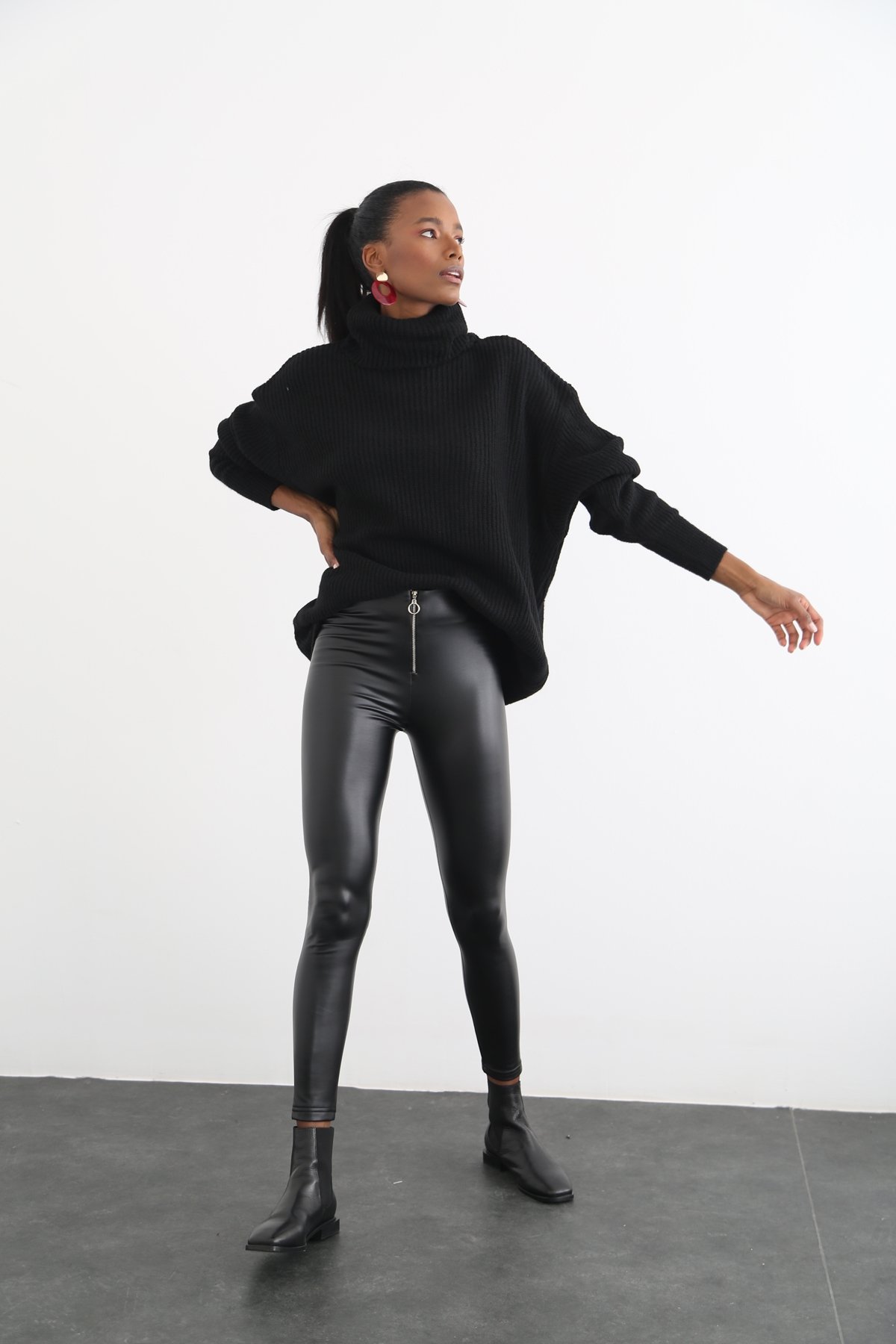 Siyah Balıkçı Yaka Oversize Triko 17007