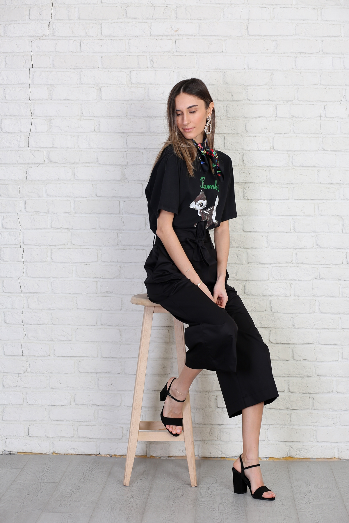 Siyah Bambi Baskılı Tshirt