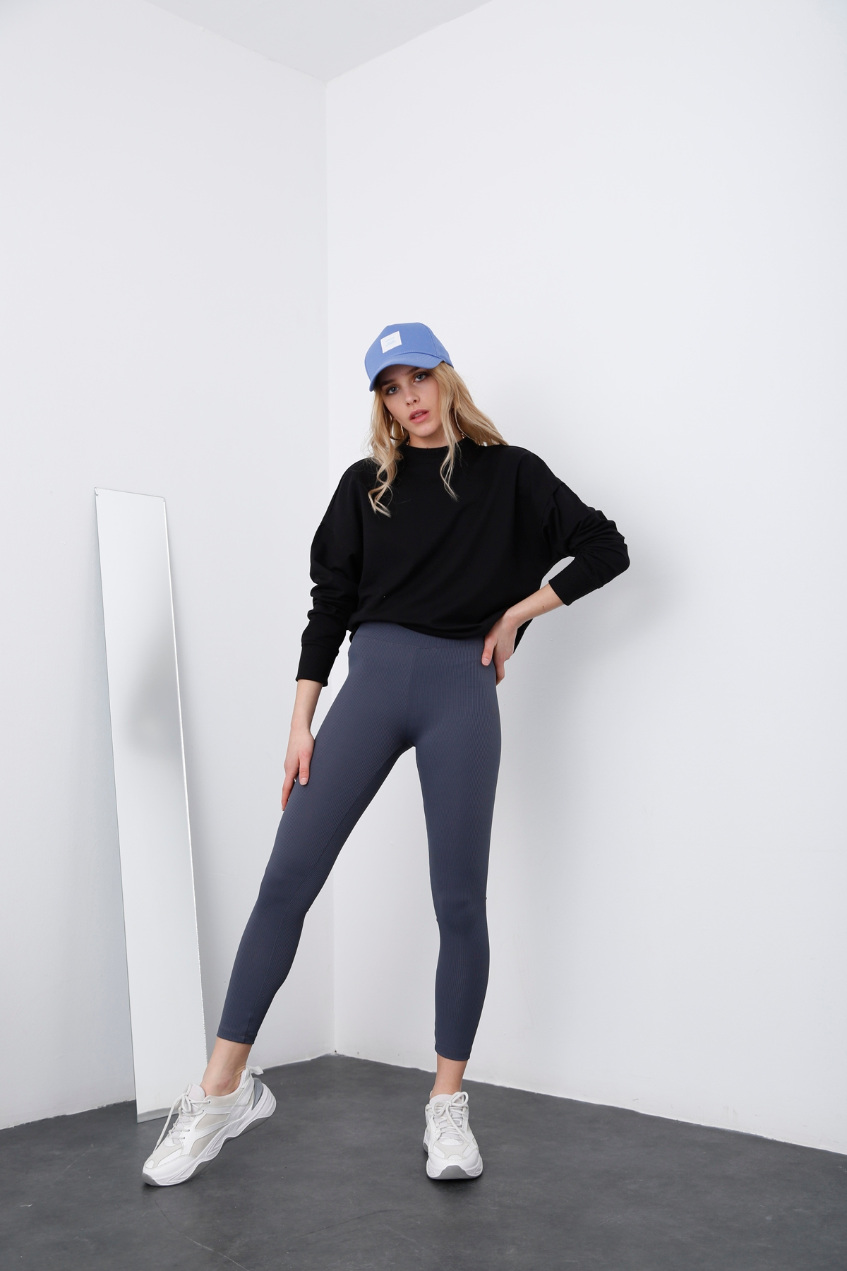 Siyah Basic Sweatshirt 9002