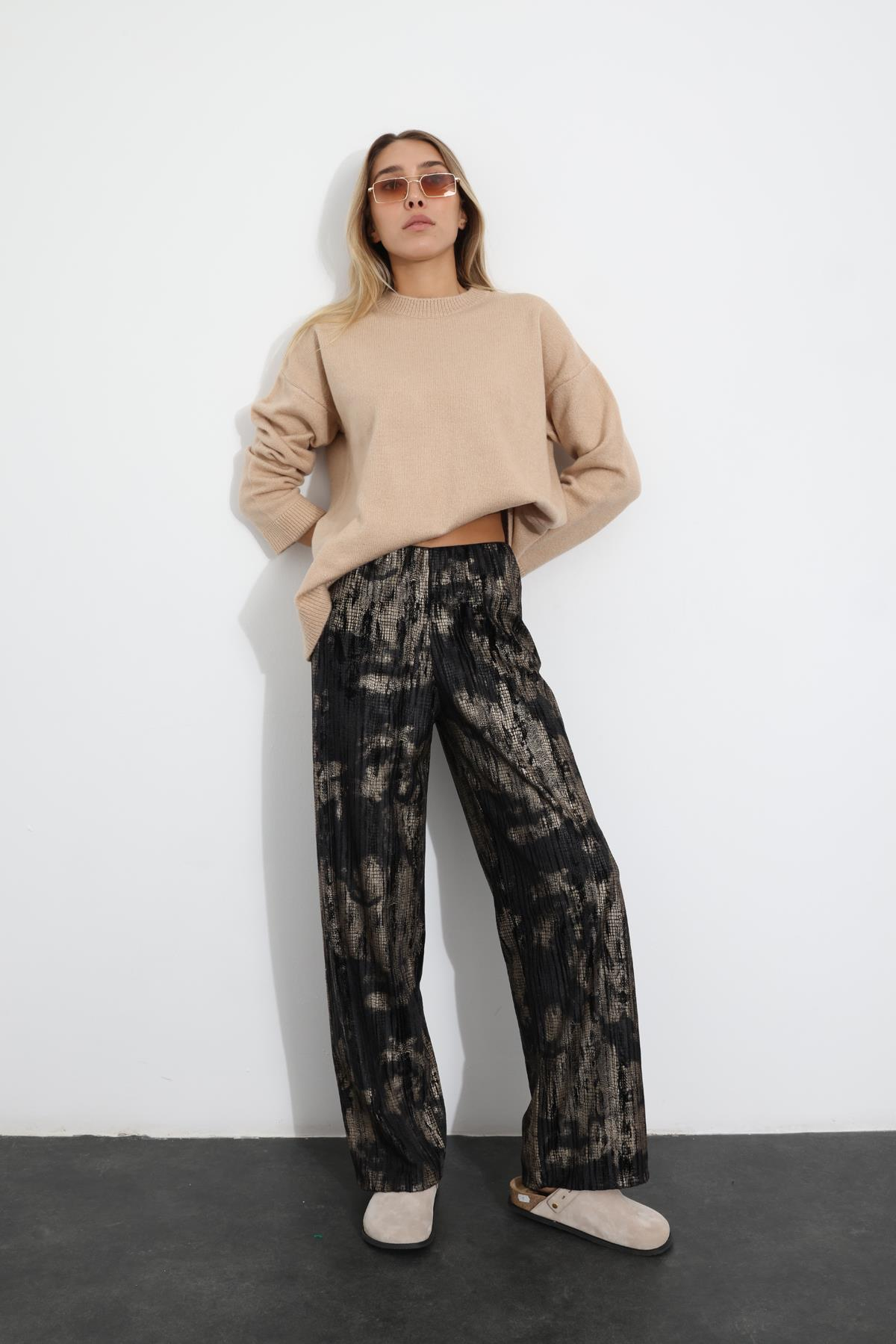 Siyah Beli Lastikli Desenli Pantolon 28274