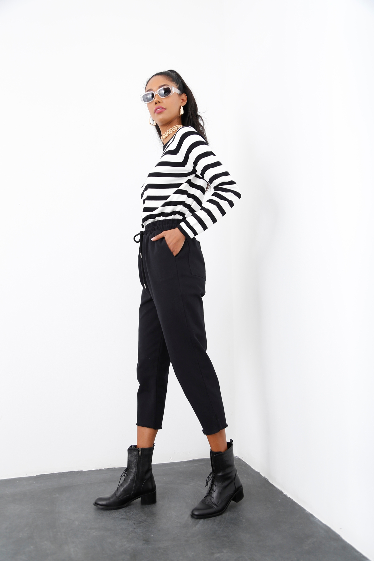 Siyah Beli Lastikli Gabardin Pantolon 0024