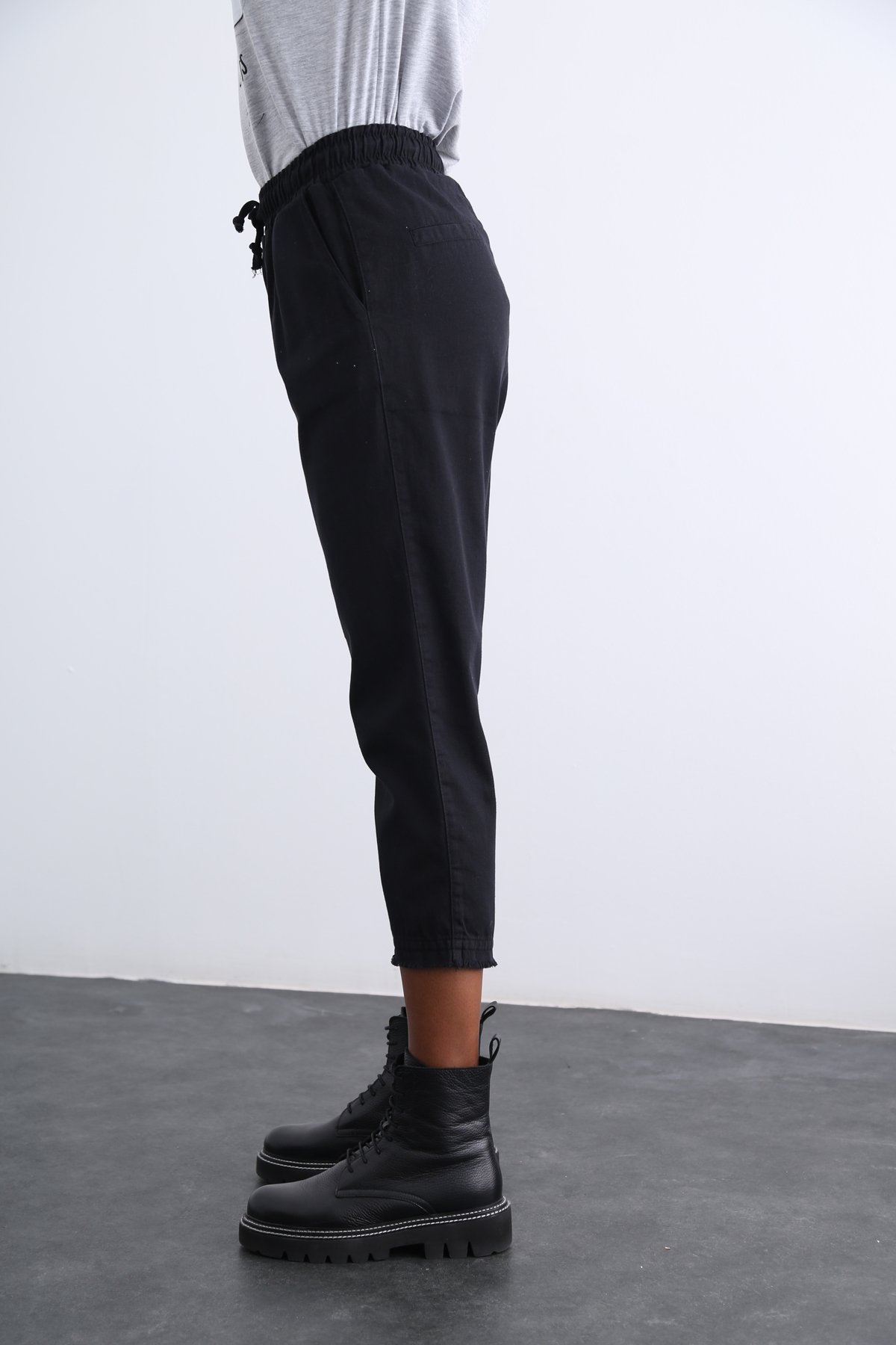 Siyah Beli Lastikli Gabardin Pantolon 1289