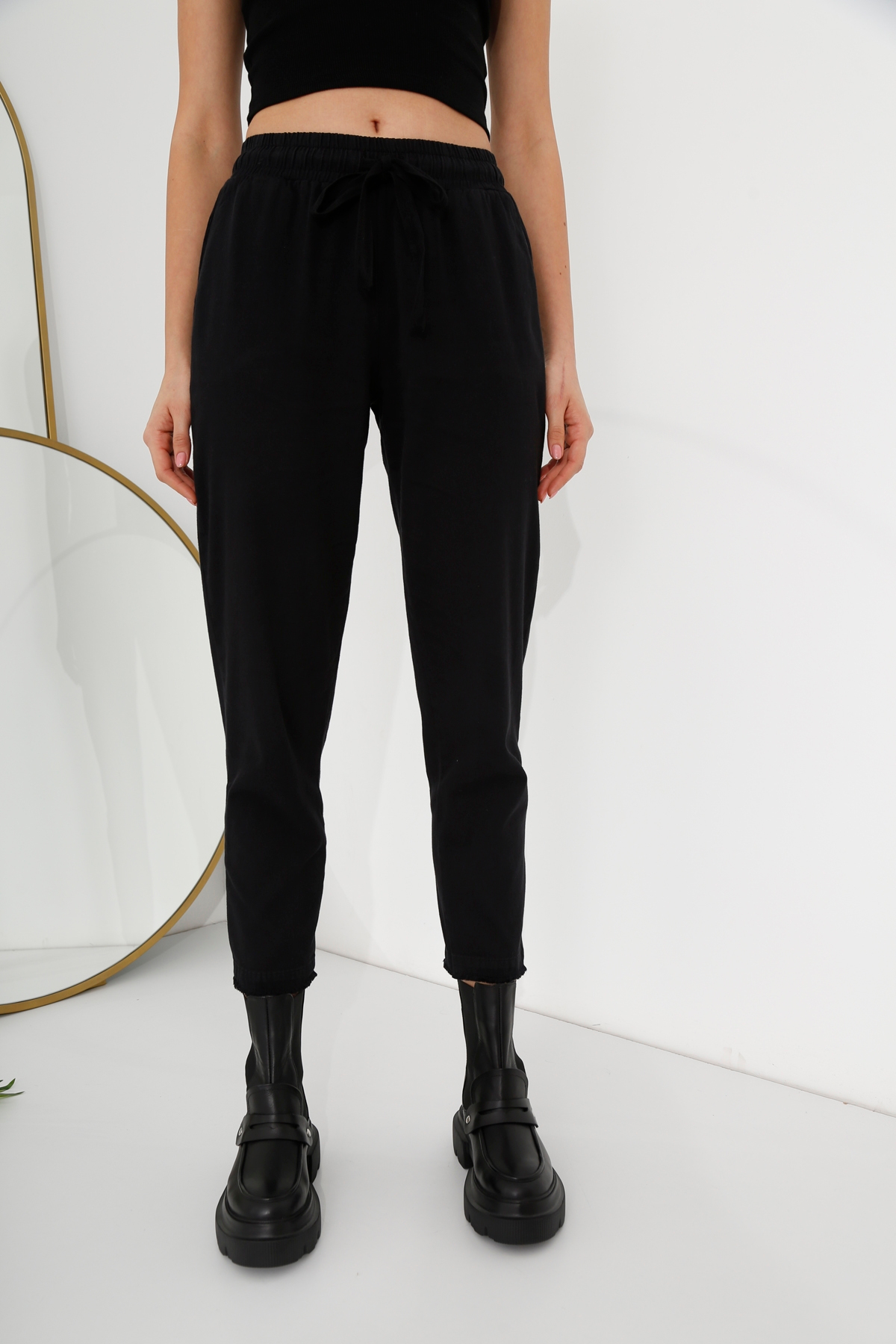 Siyah Beli Lastikli Gabardin Pantolon 00104